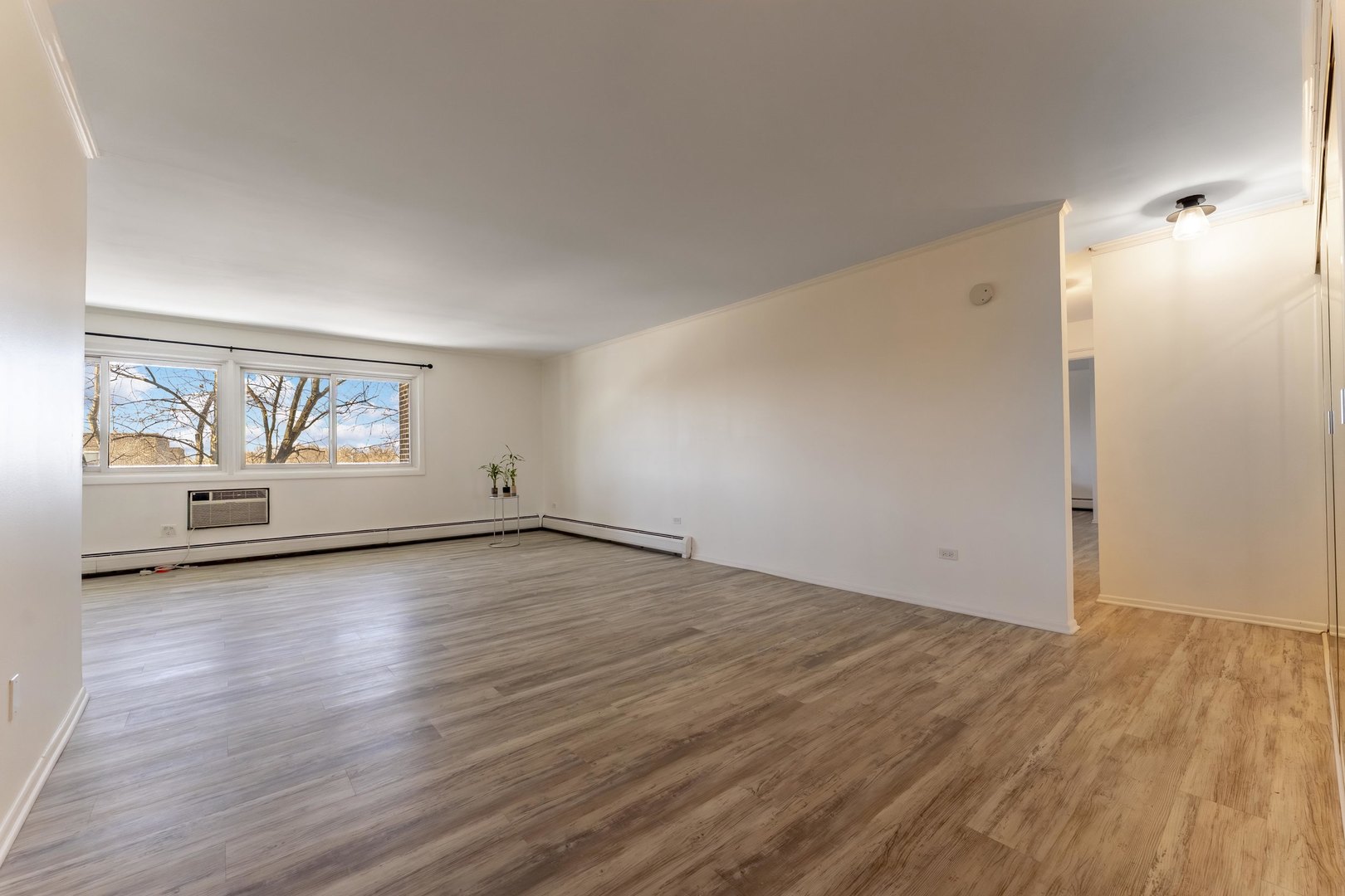 10015 Beverly Drive #404, Skokie, IL 60076