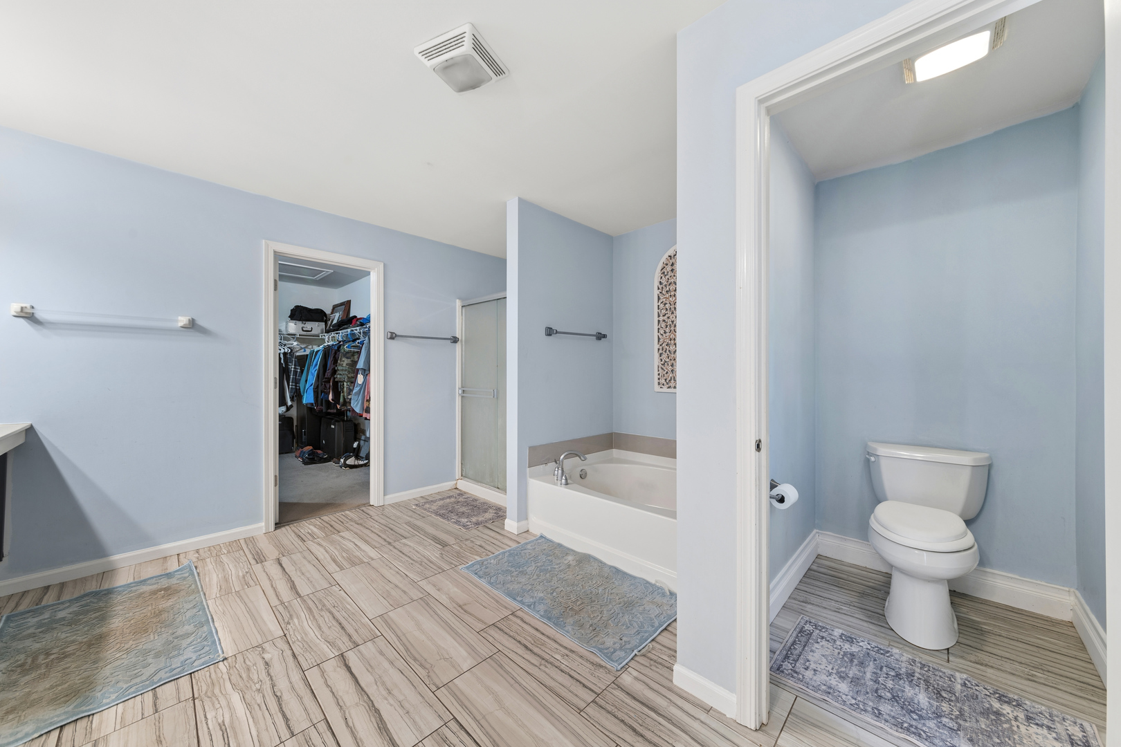 1702 Stonegate Drive, Montgomery, IL 60538