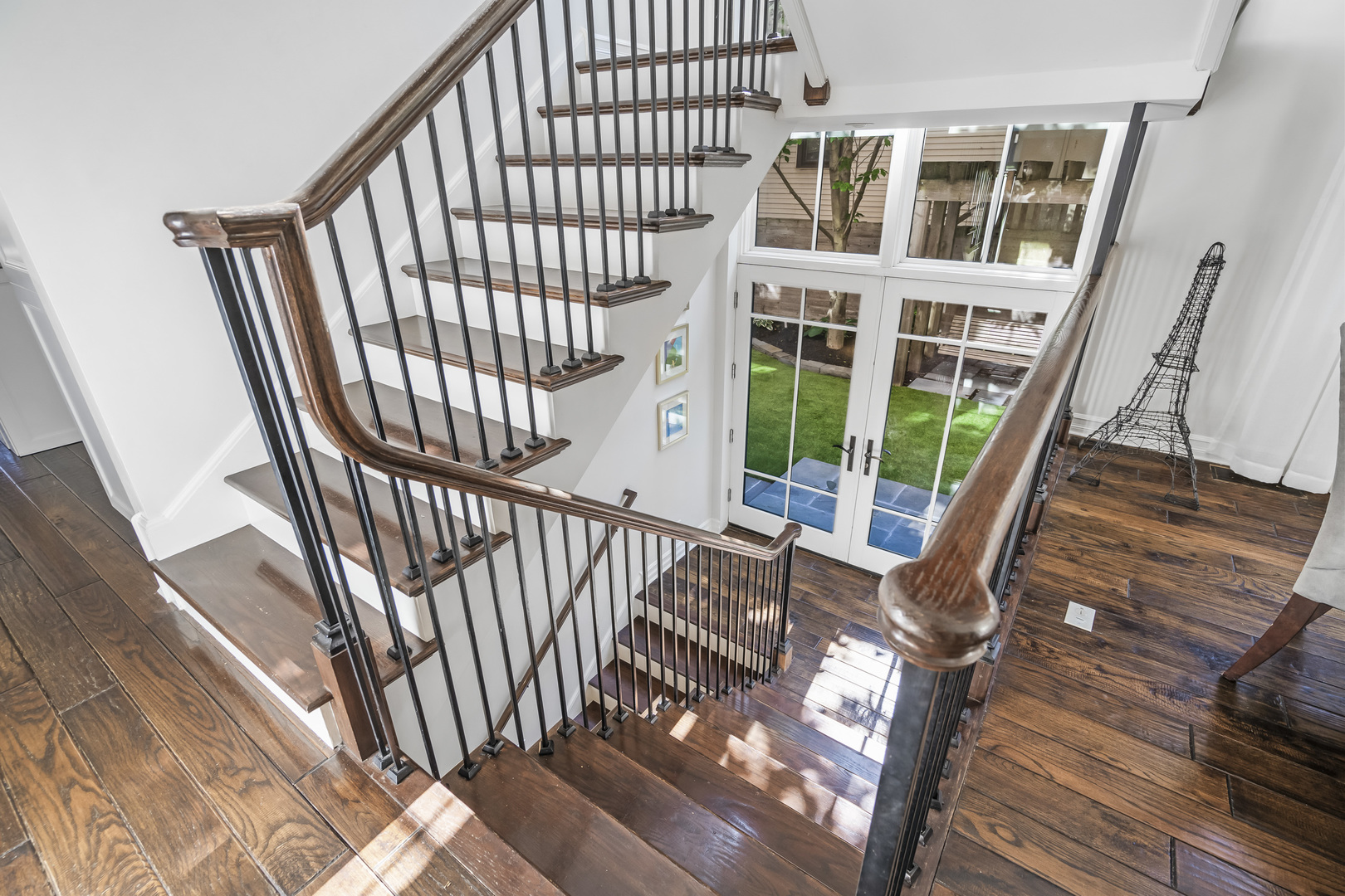 1331 W Wolfram Street, Chicago, IL 60657