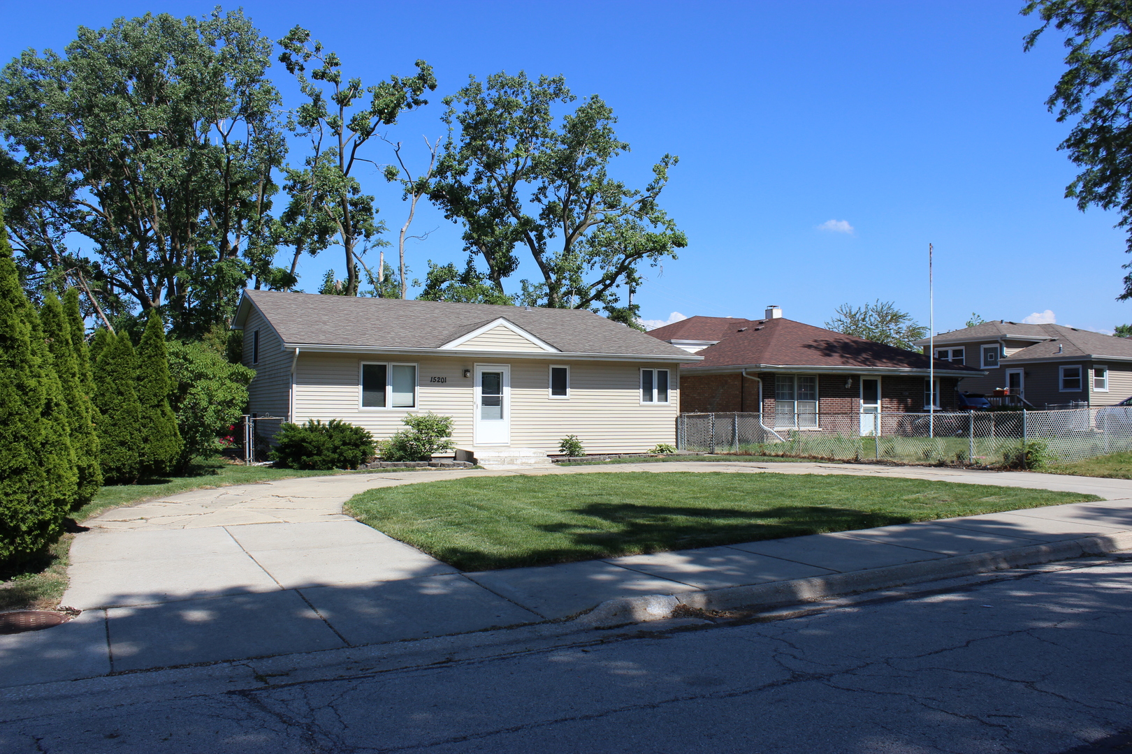 15201 La Crosse Avenue, Oak Forest, IL 60452