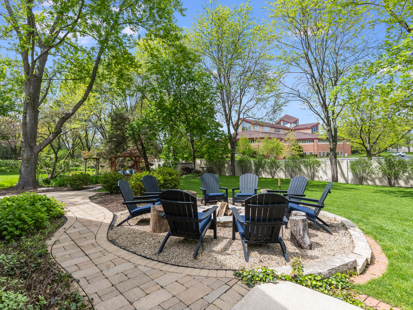 1385 Ginger Lane, Naperville, IL 60565