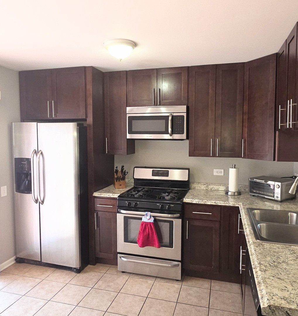 2053 Teton Parkway, Algonquin, IL 60102