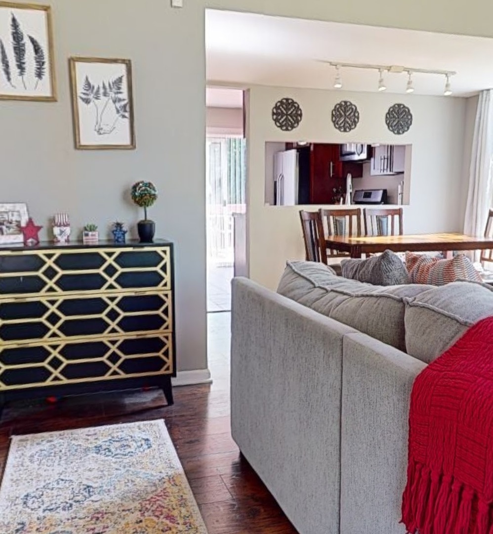 2053 Teton Parkway, Algonquin, IL 60102