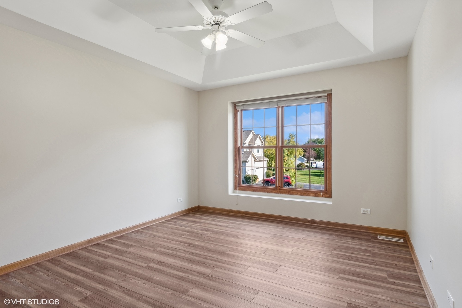 2327 Flat Rock Court, Naperville, IL 60564