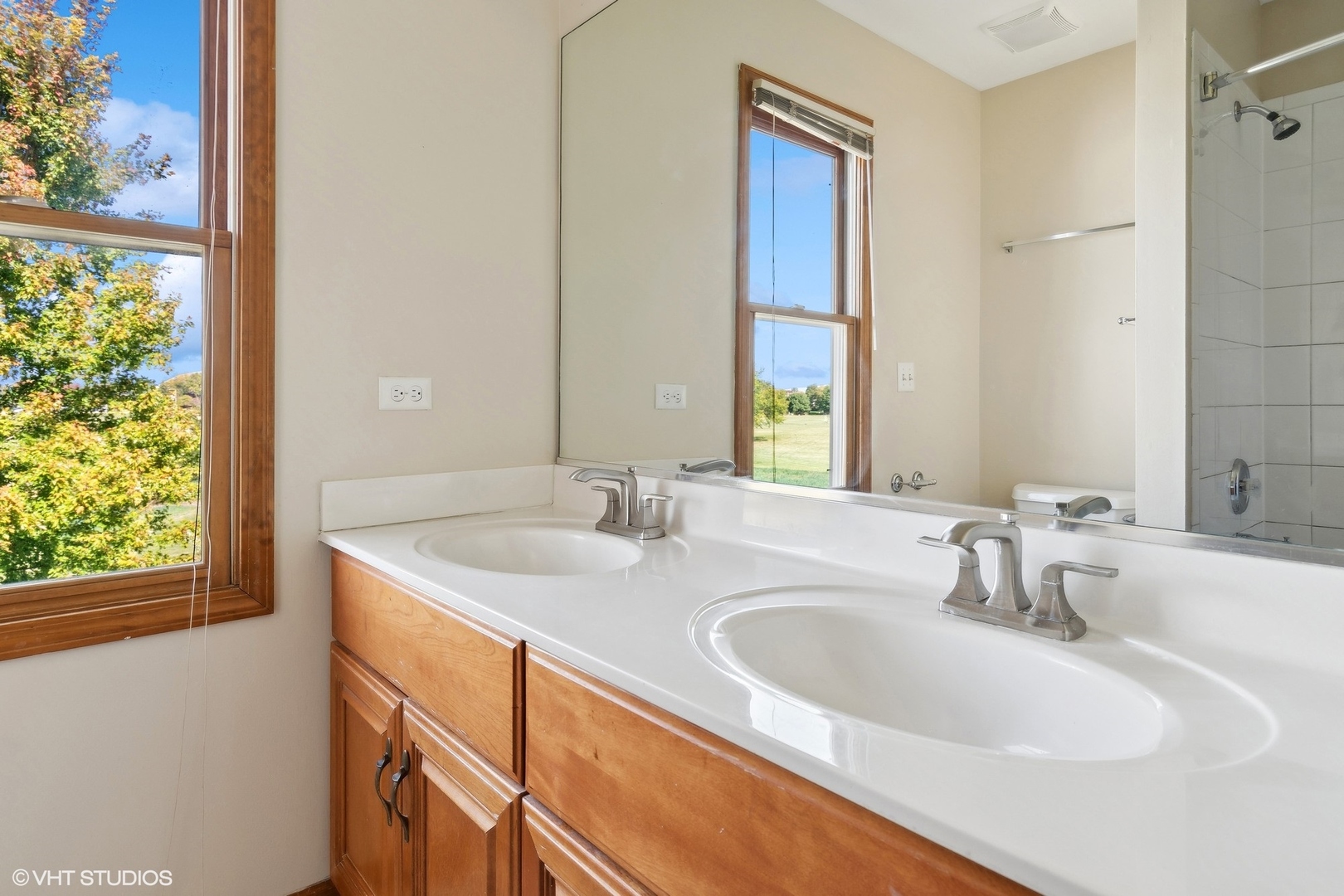 2327 Flat Rock Court, Naperville, IL 60564