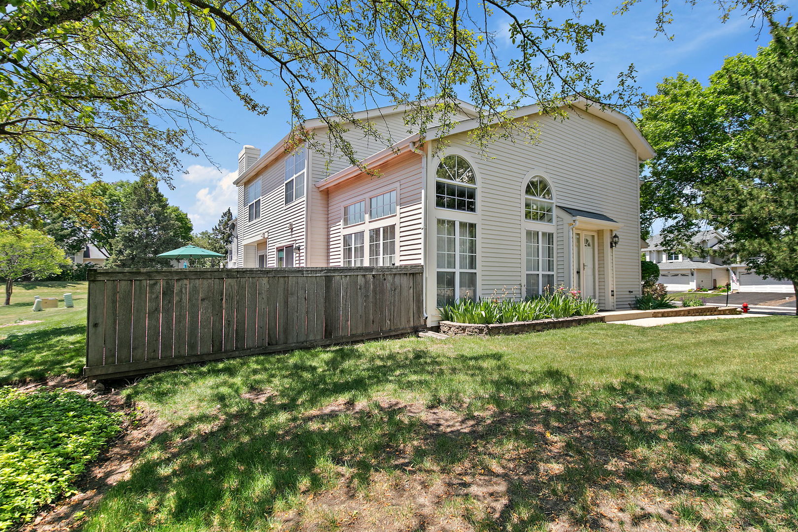 621 Newbury Lane, Schaumburg, IL 60173