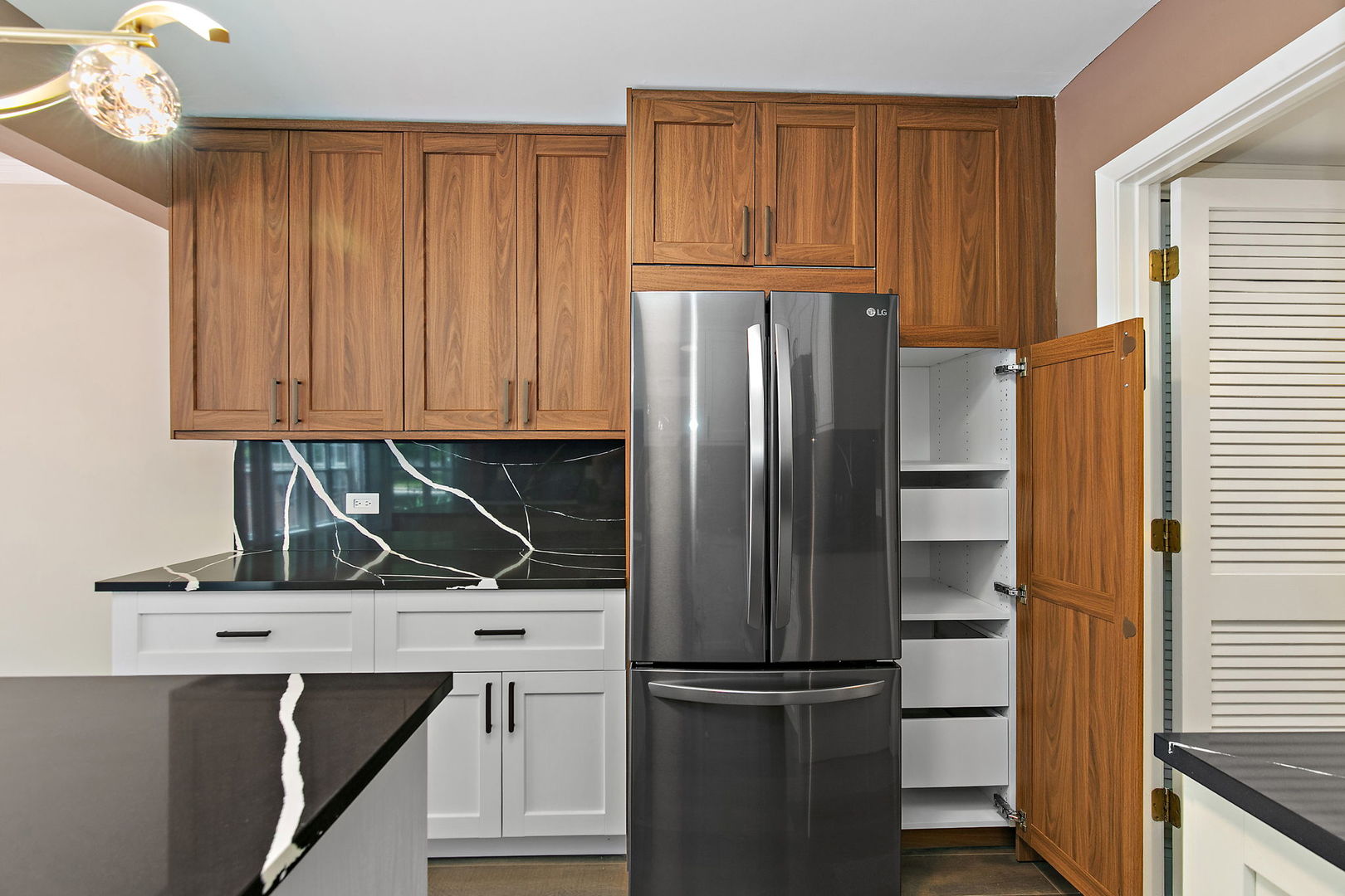 621 Newbury Lane, Schaumburg, IL 60173