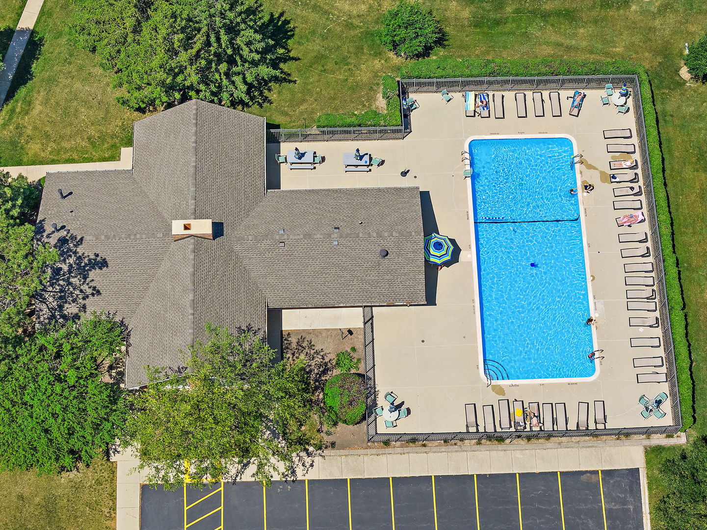 621 Newbury Lane, Schaumburg, IL 60173