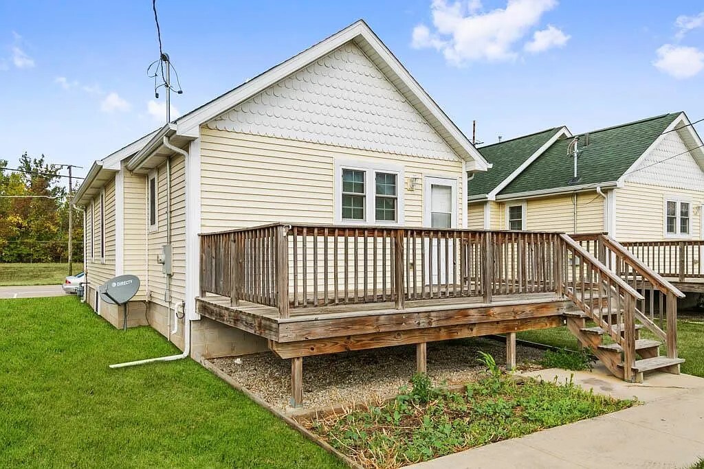 2203 Ottawa Avenue, Naplate, IL 61350