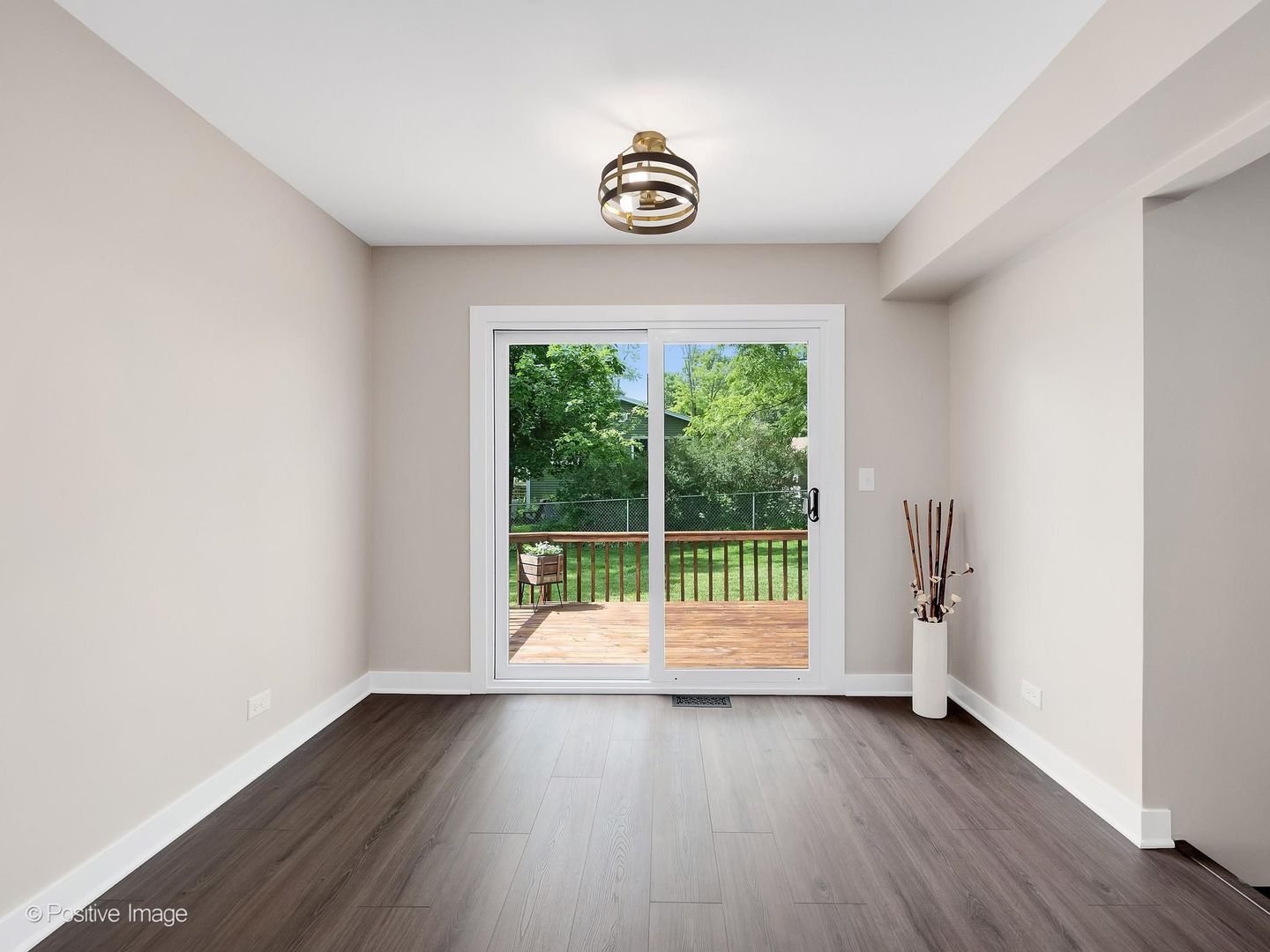 6620 Oak Tree Trail, Woodridge, IL 60517