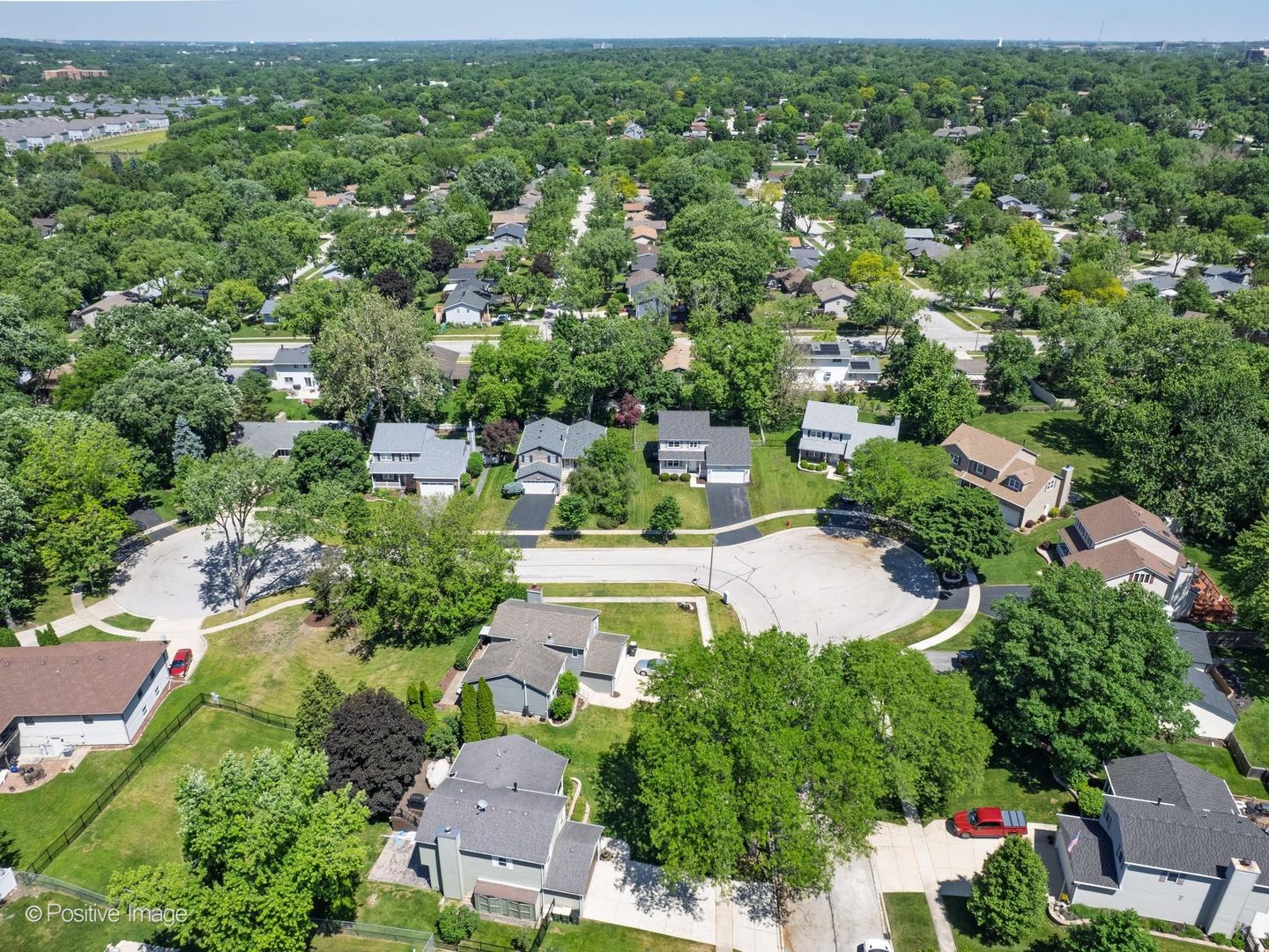 6620 Oak Tree Trail, Woodridge, IL 60517
