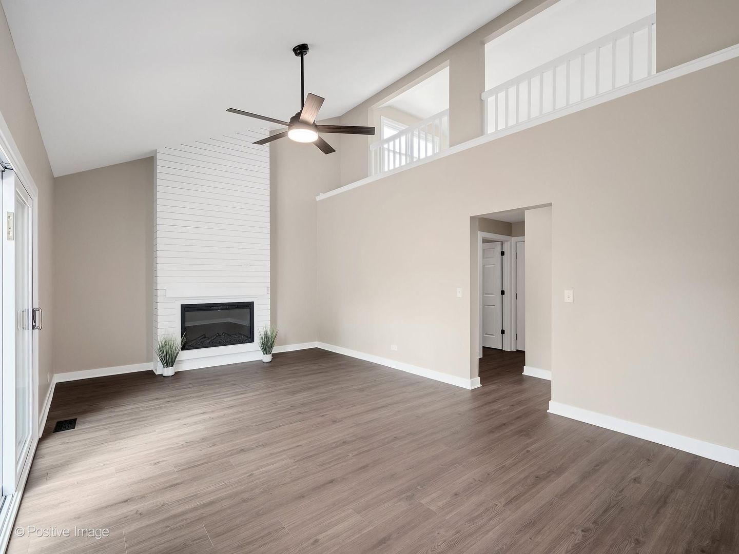 6620 Oak Tree Trail, Woodridge, IL 60517