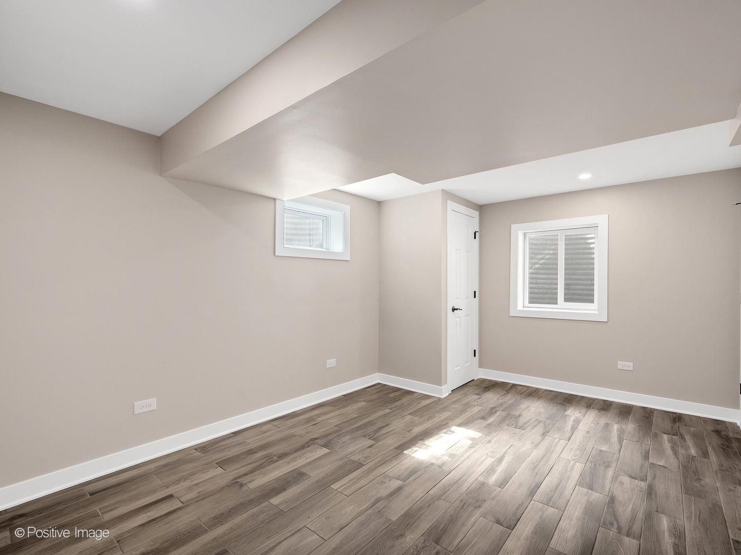 6620 Oak Tree Trail, Woodridge, IL 60517