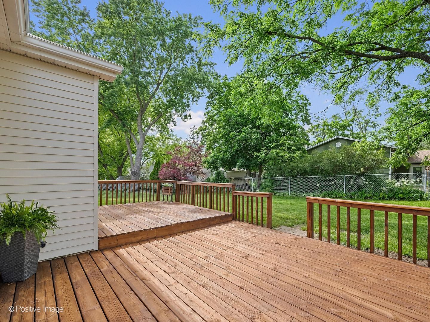 6620 Oak Tree Trail, Woodridge, IL 60517