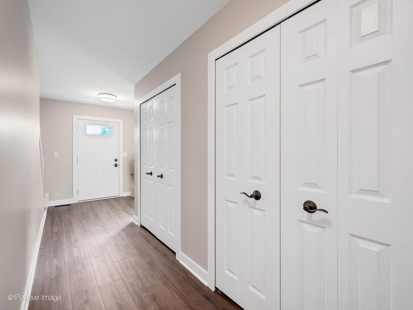 6620 Oak Tree Trail, Woodridge, IL 60517