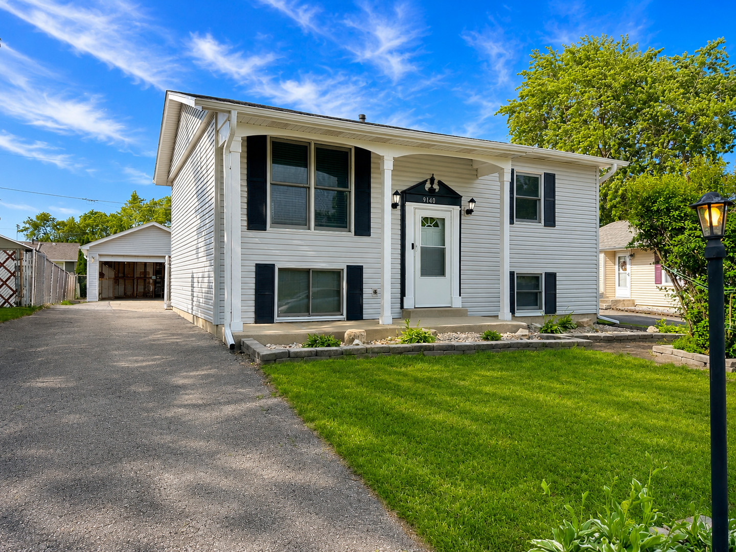 9140 162nd Street, Orland Hills, IL 60487