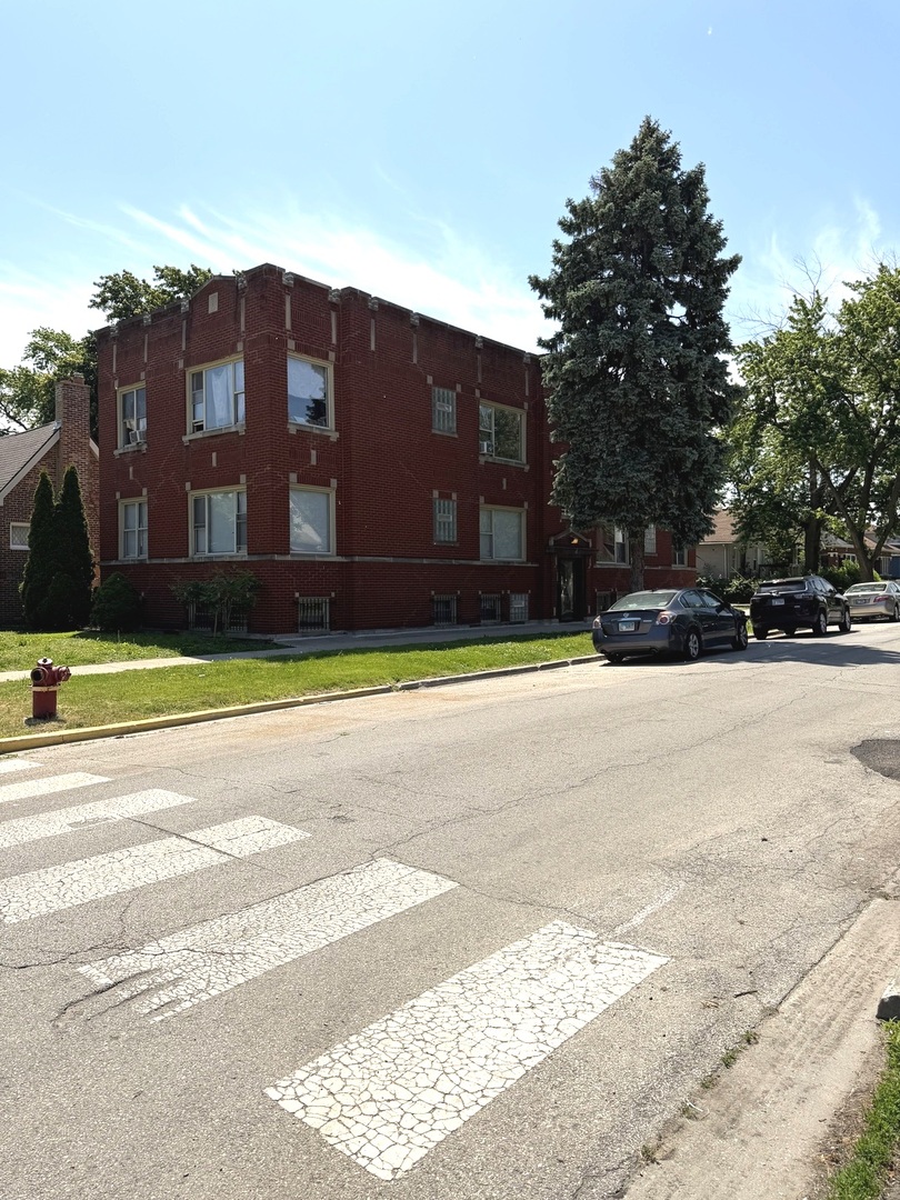 525 W 118th Street, Chicago, IL 60628