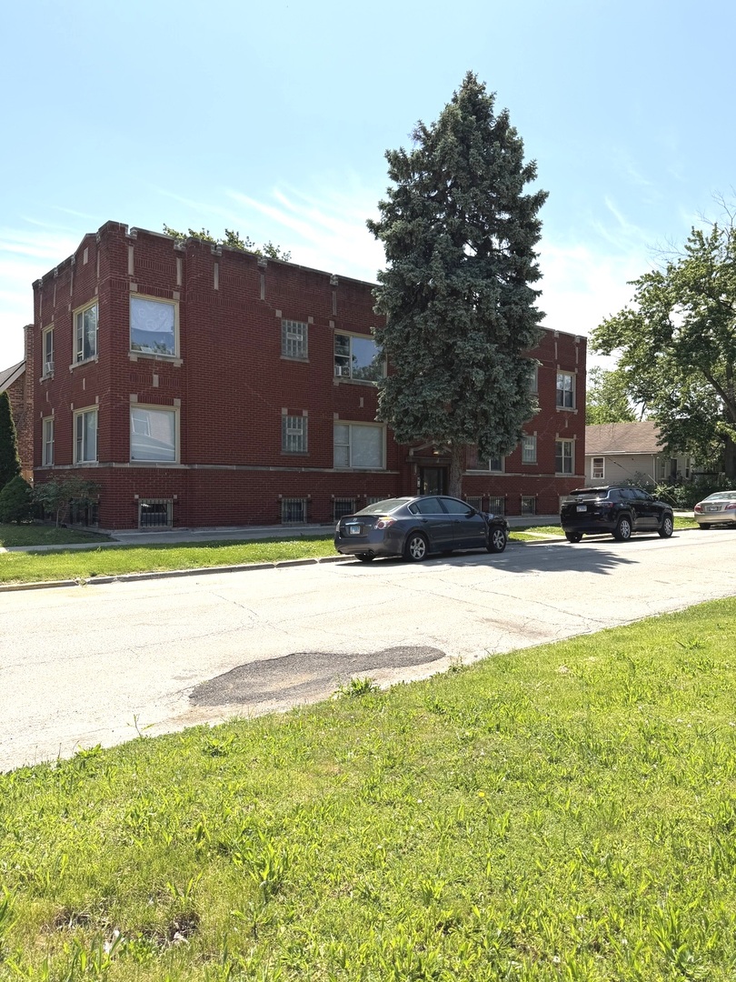 525 W 118th Street, Chicago, IL 60628