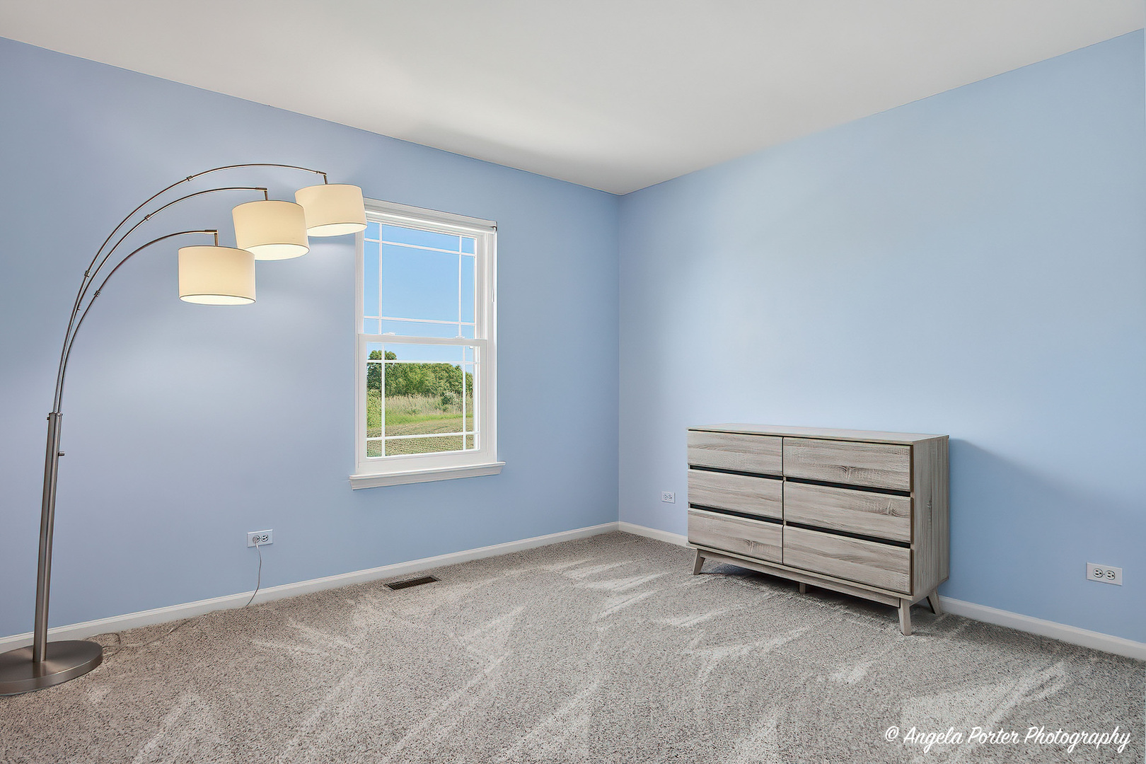 31375 N Pineview Boulevard, Lakemoor, IL 60051