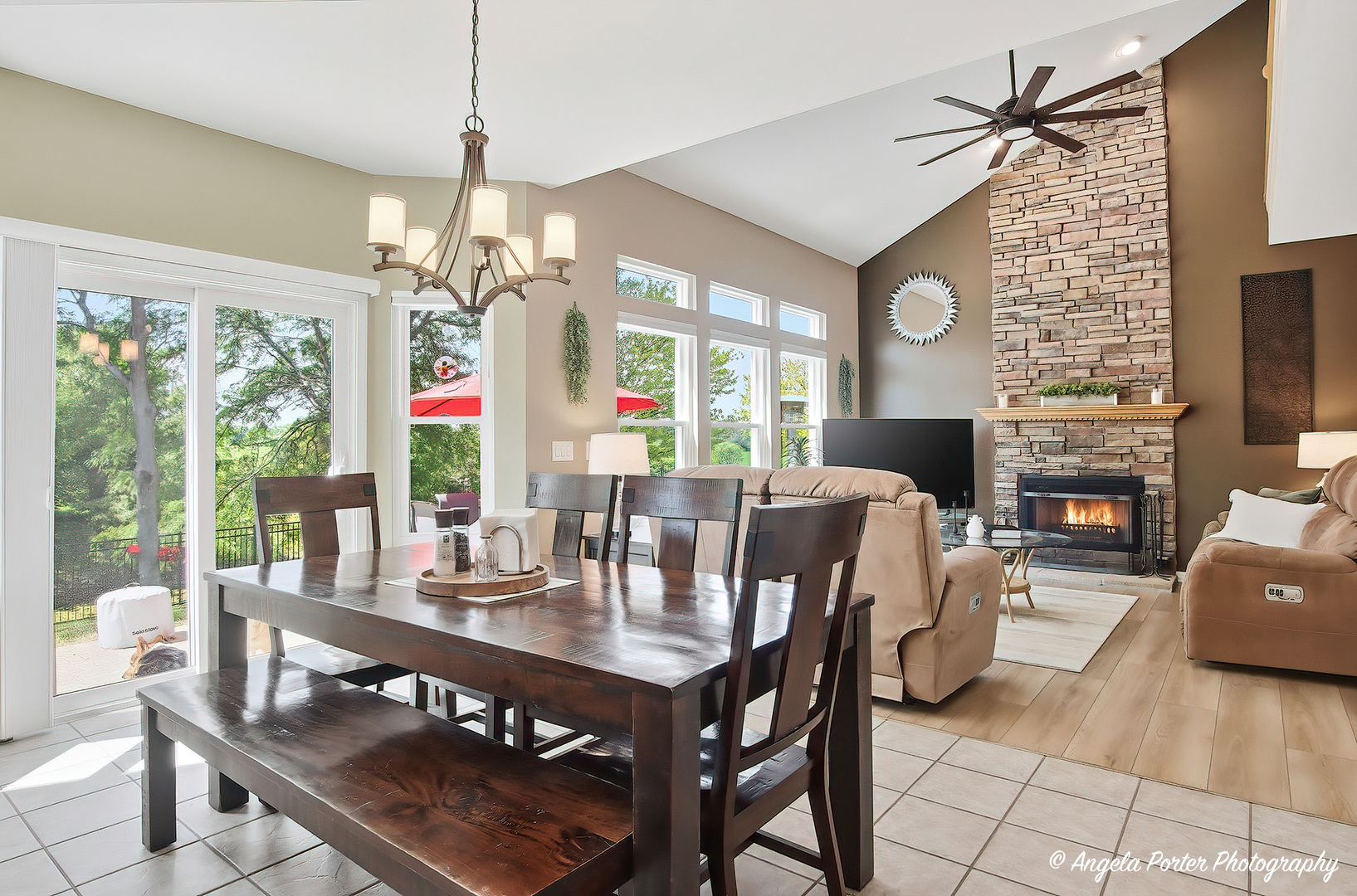 31375 N Pineview Boulevard, Lakemoor, IL 60051