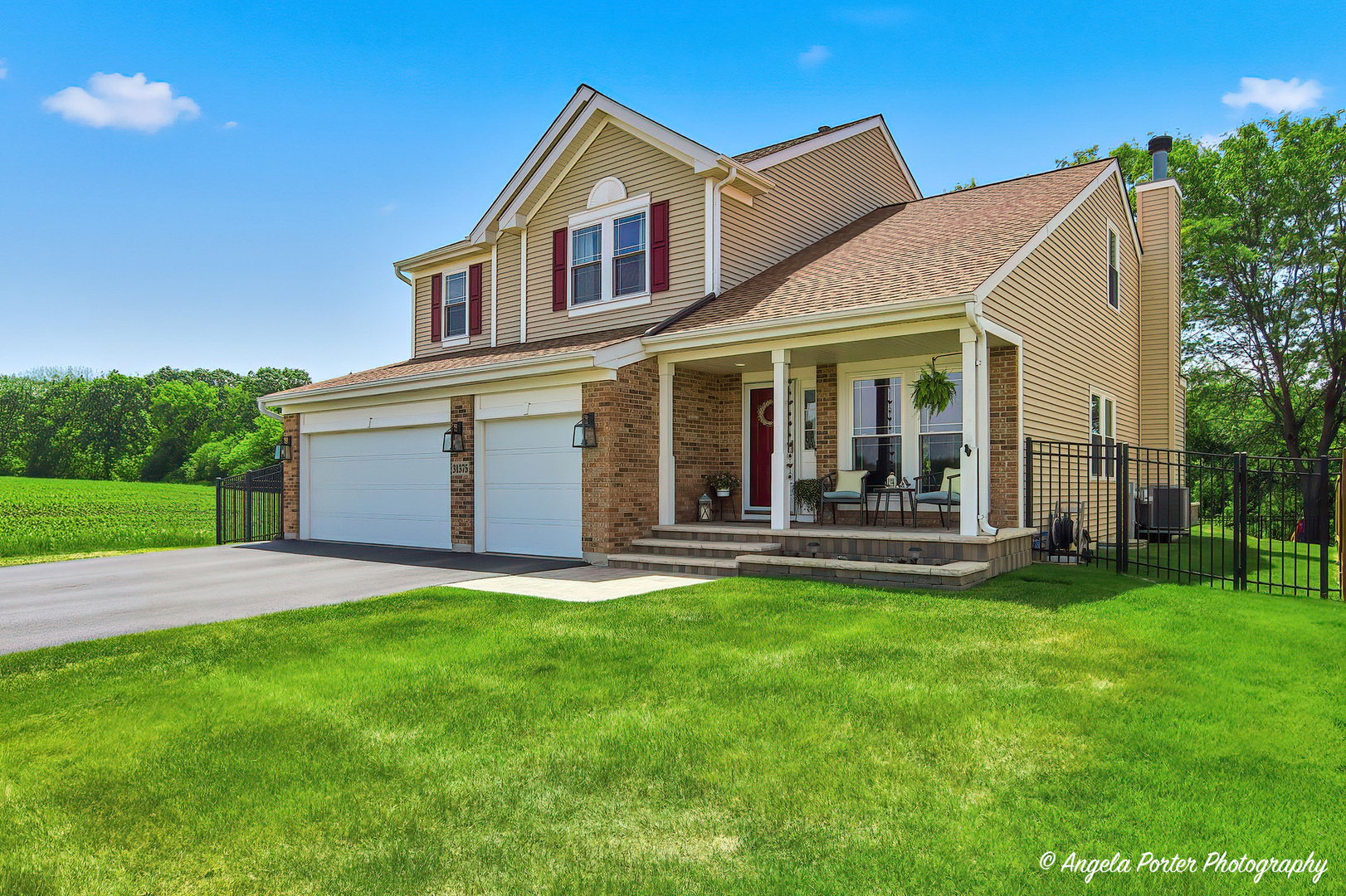 31375 N Pineview Boulevard, Lakemoor, IL 60051