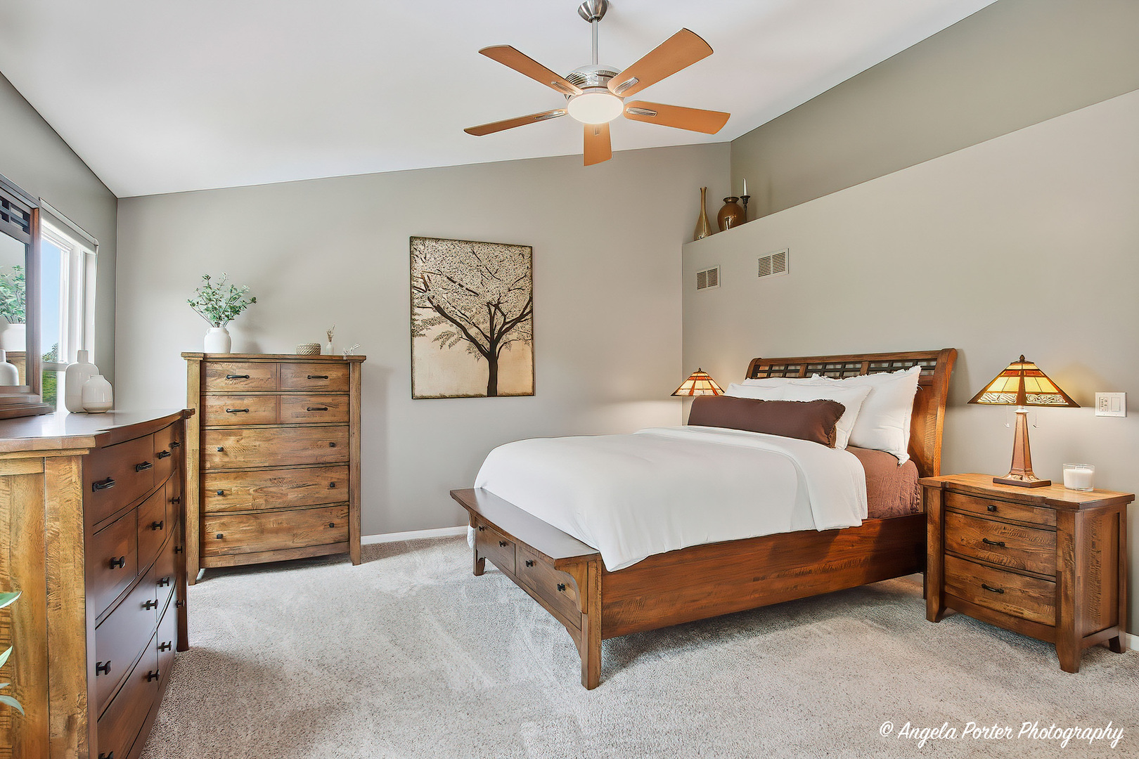 31375 N Pineview Boulevard, Lakemoor, IL 60051