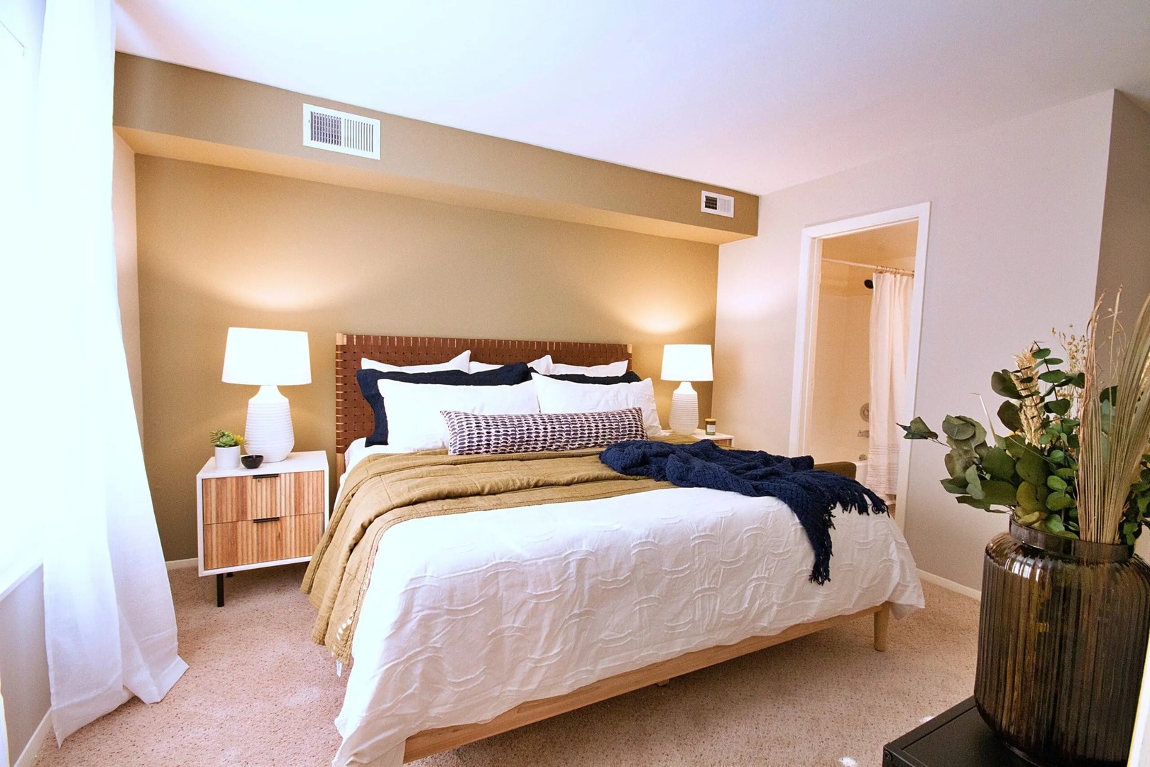 4109 Chesapeake Drive #2A, Aurora, IL 60504