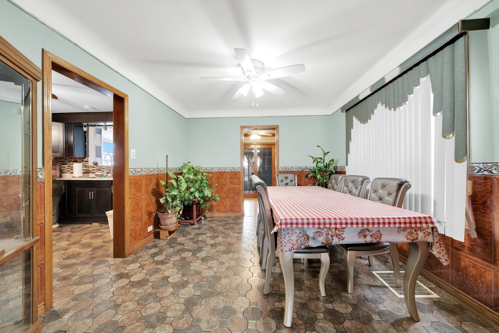 3520 Ridgeland Avenue, Berwyn, IL 60402