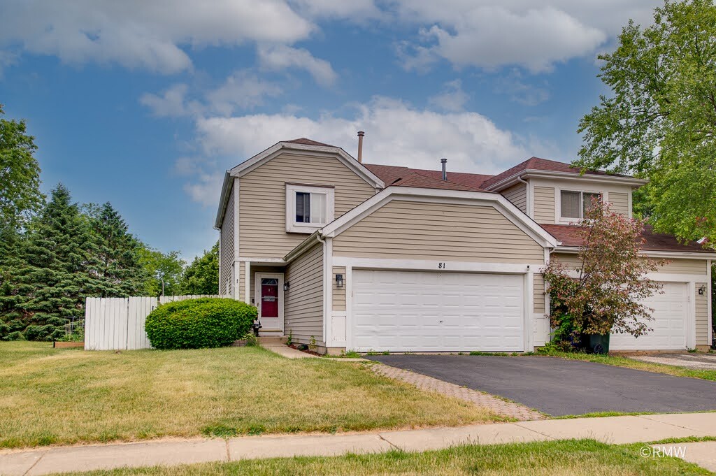 81 Kingsport Drive, South Elgin, IL 60177