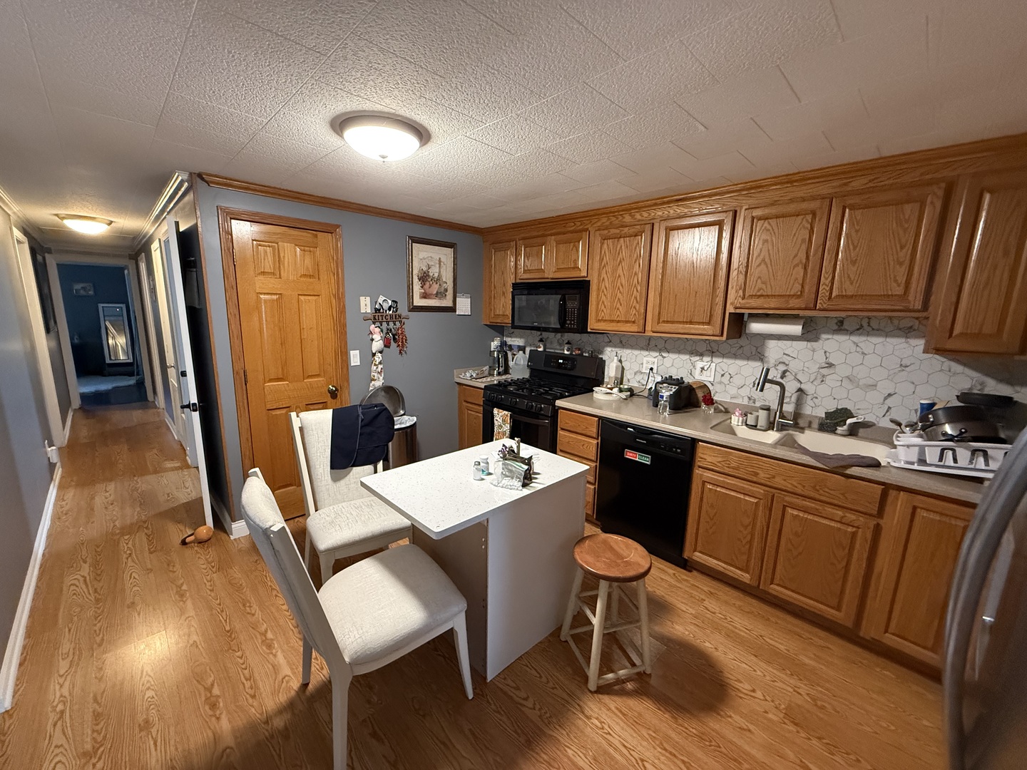 115 Tollview Road, Elgin, IL 60123
