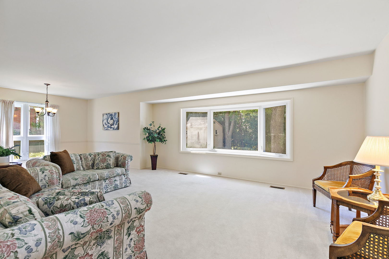 1150 Glen Lane, Hoffman Estates, IL 60169