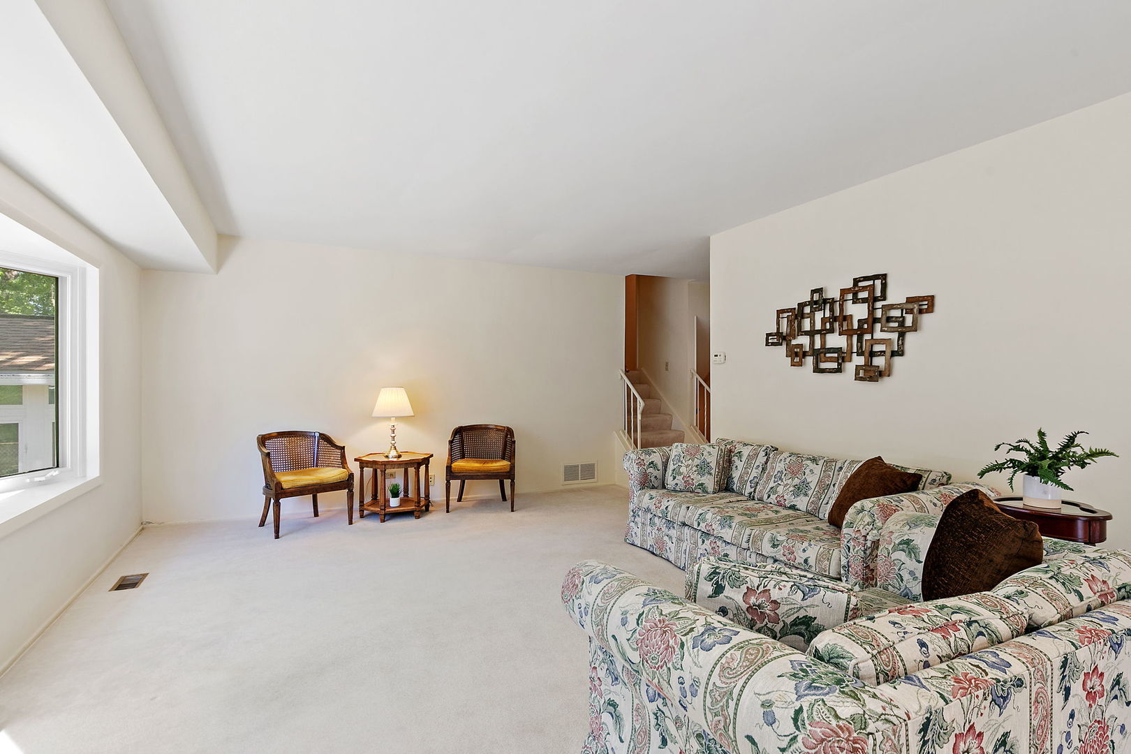 1150 Glen Lane, Hoffman Estates, IL 60169