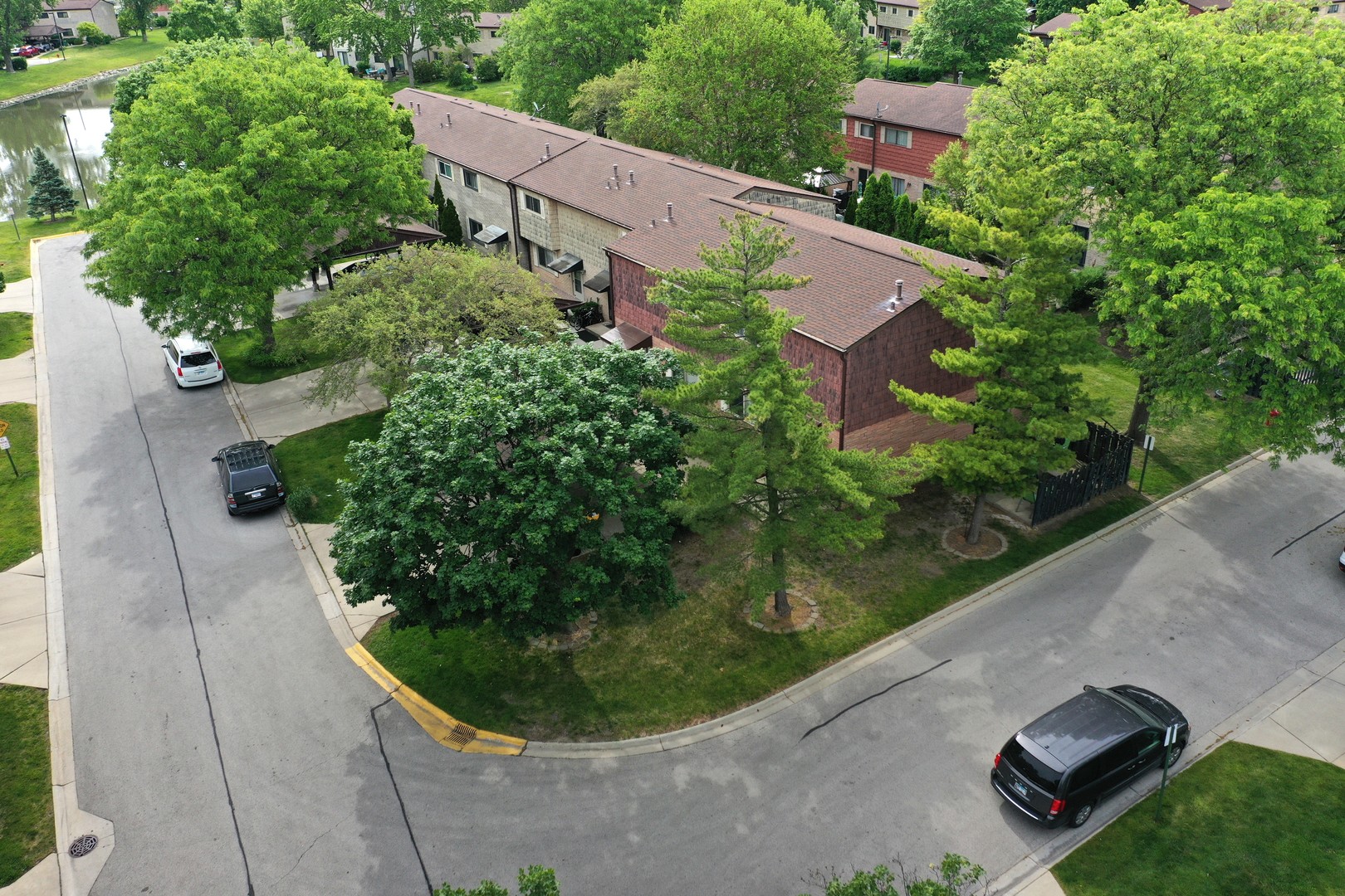1675 Hopi Trail, Wheeling, IL 60090