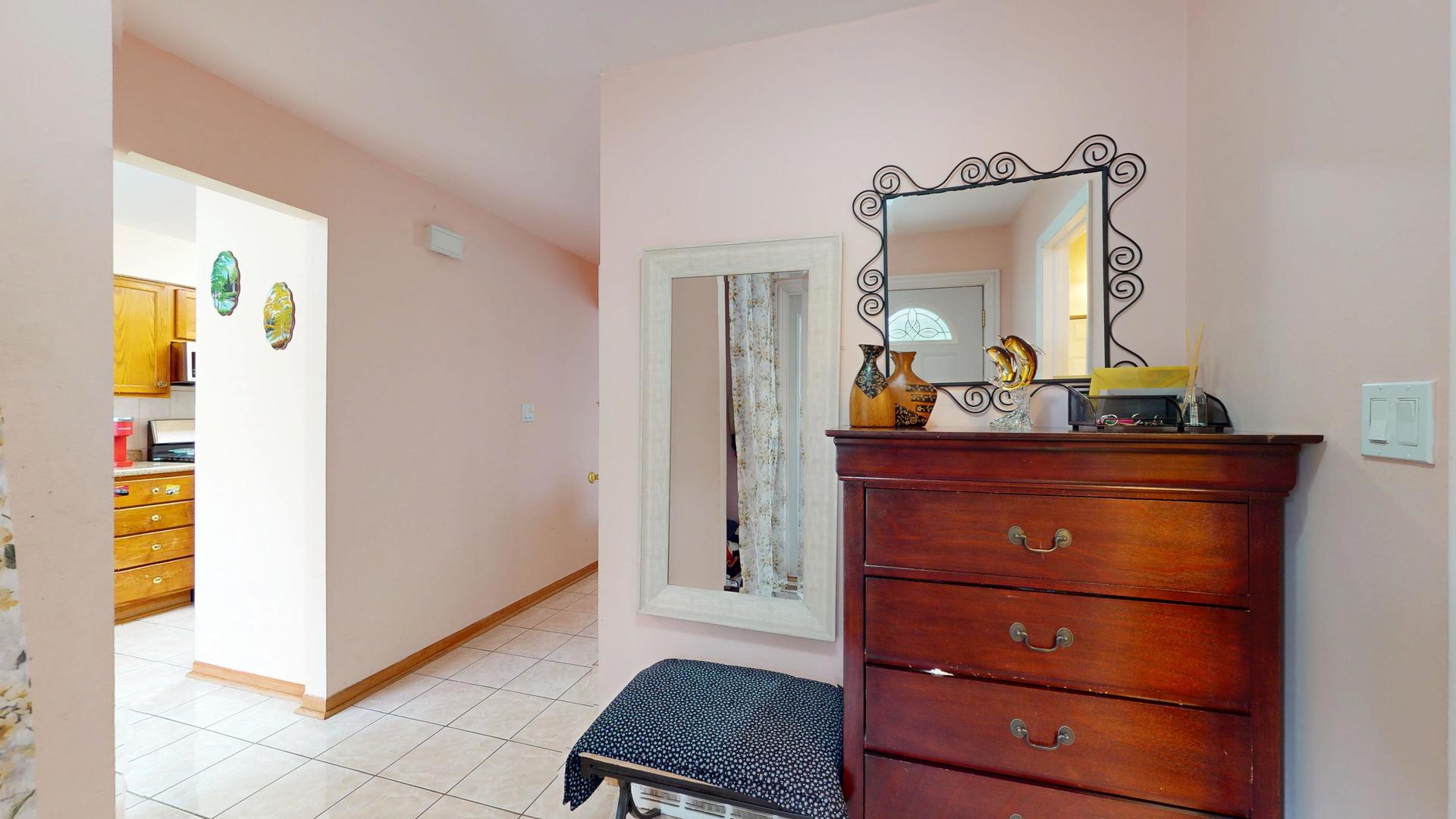 1675 Hopi Trail, Wheeling, IL 60090