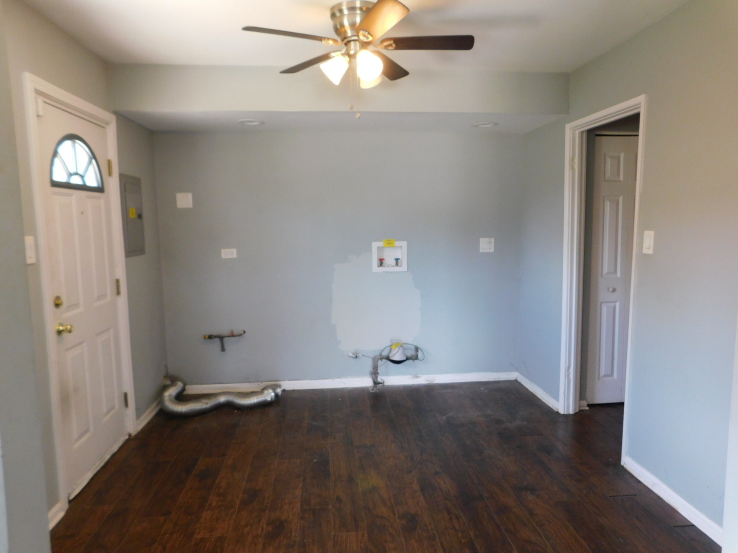1368 Balmoral Avenue, Calumet City, IL 60409