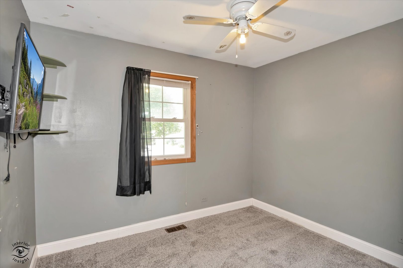 16261 92nd Avenue, Orland Hills, IL 60487