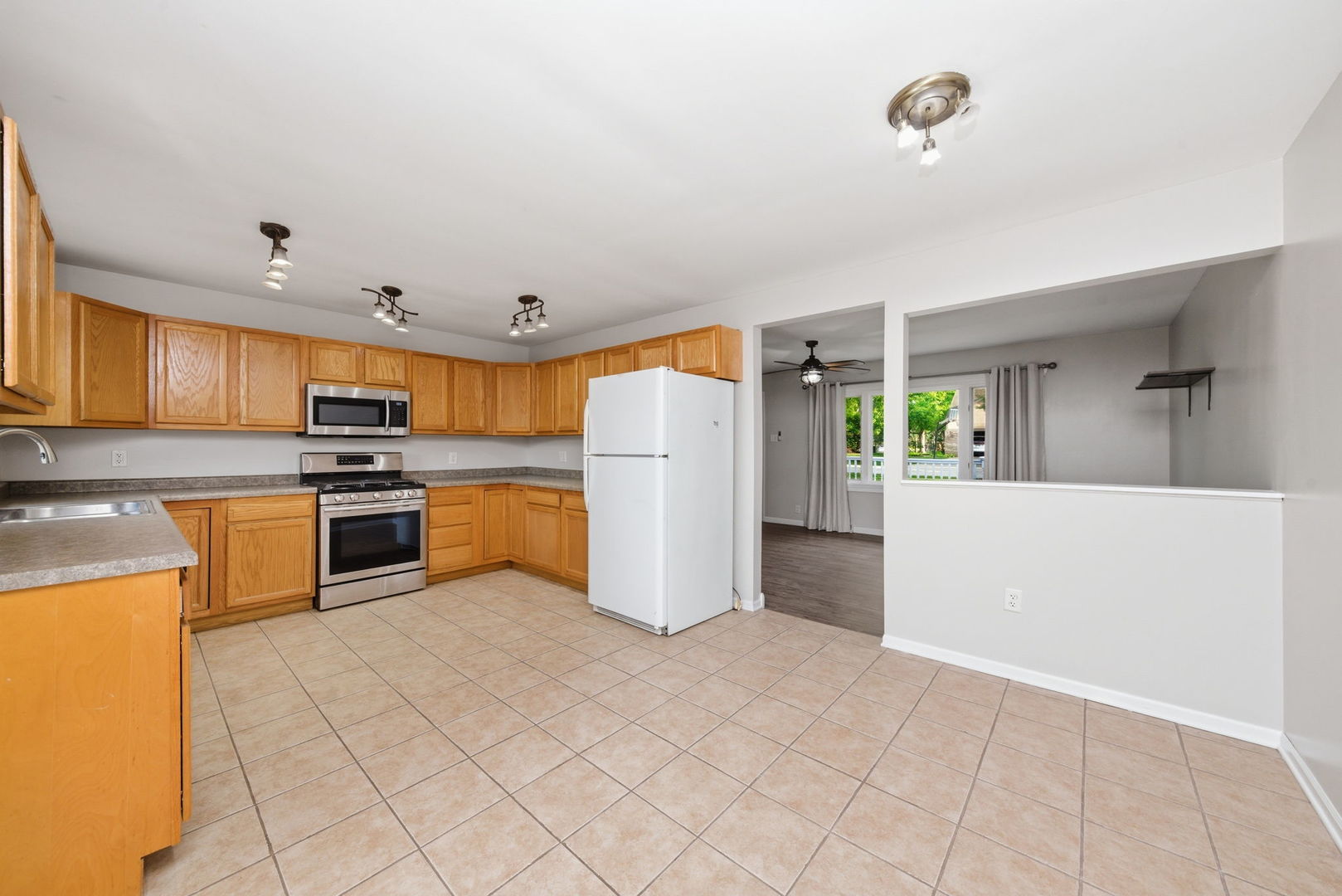 3015 Jo Ann Drive, Joliet, IL 60431
