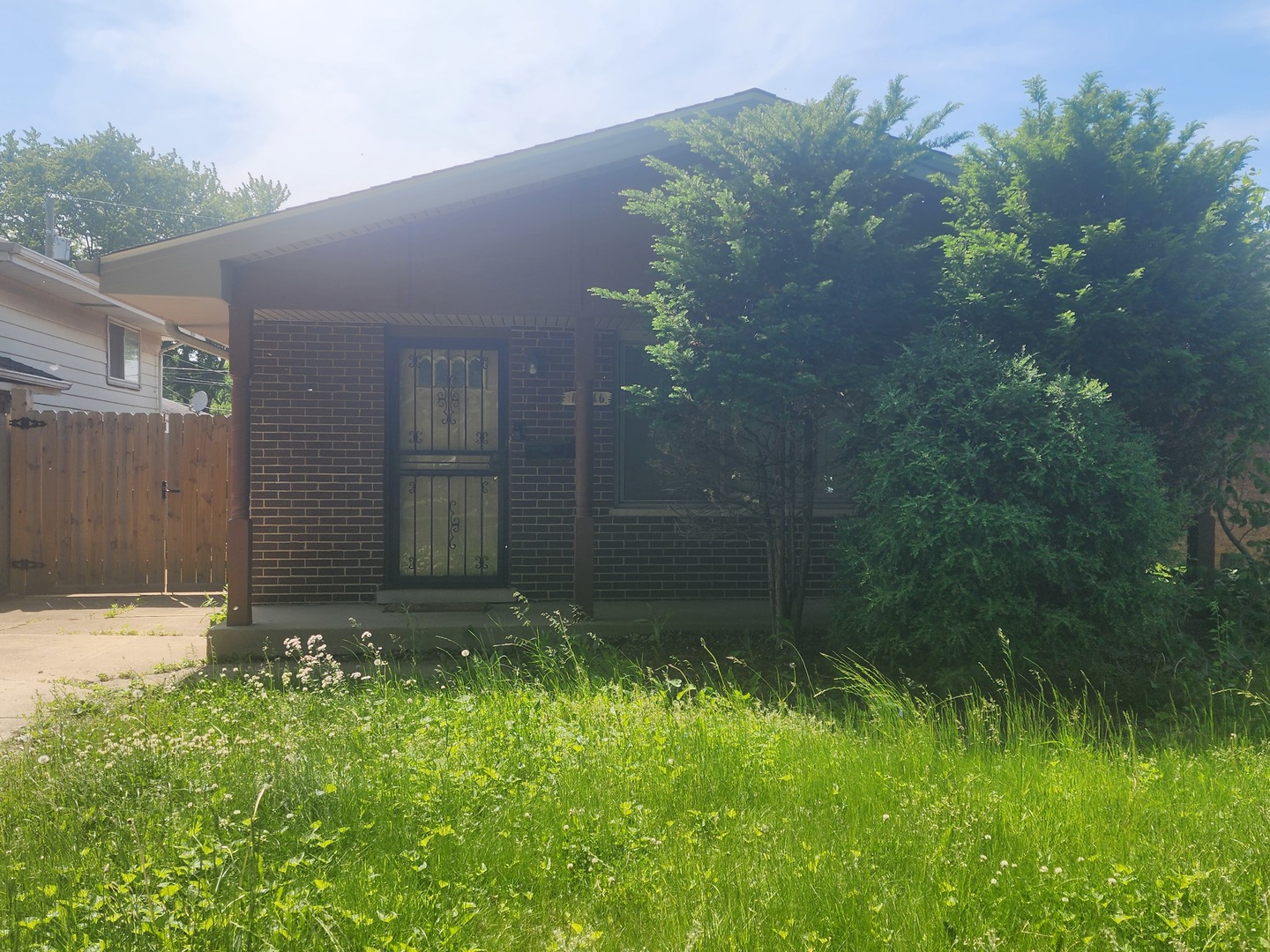 14116 S Hoxie Avenue, Burnham, IL 60633