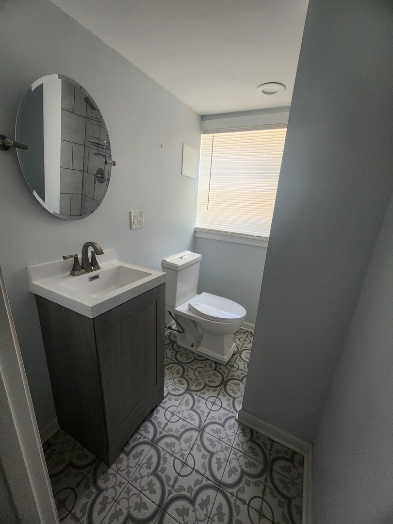 14116 S Hoxie Avenue, Burnham, IL 60633