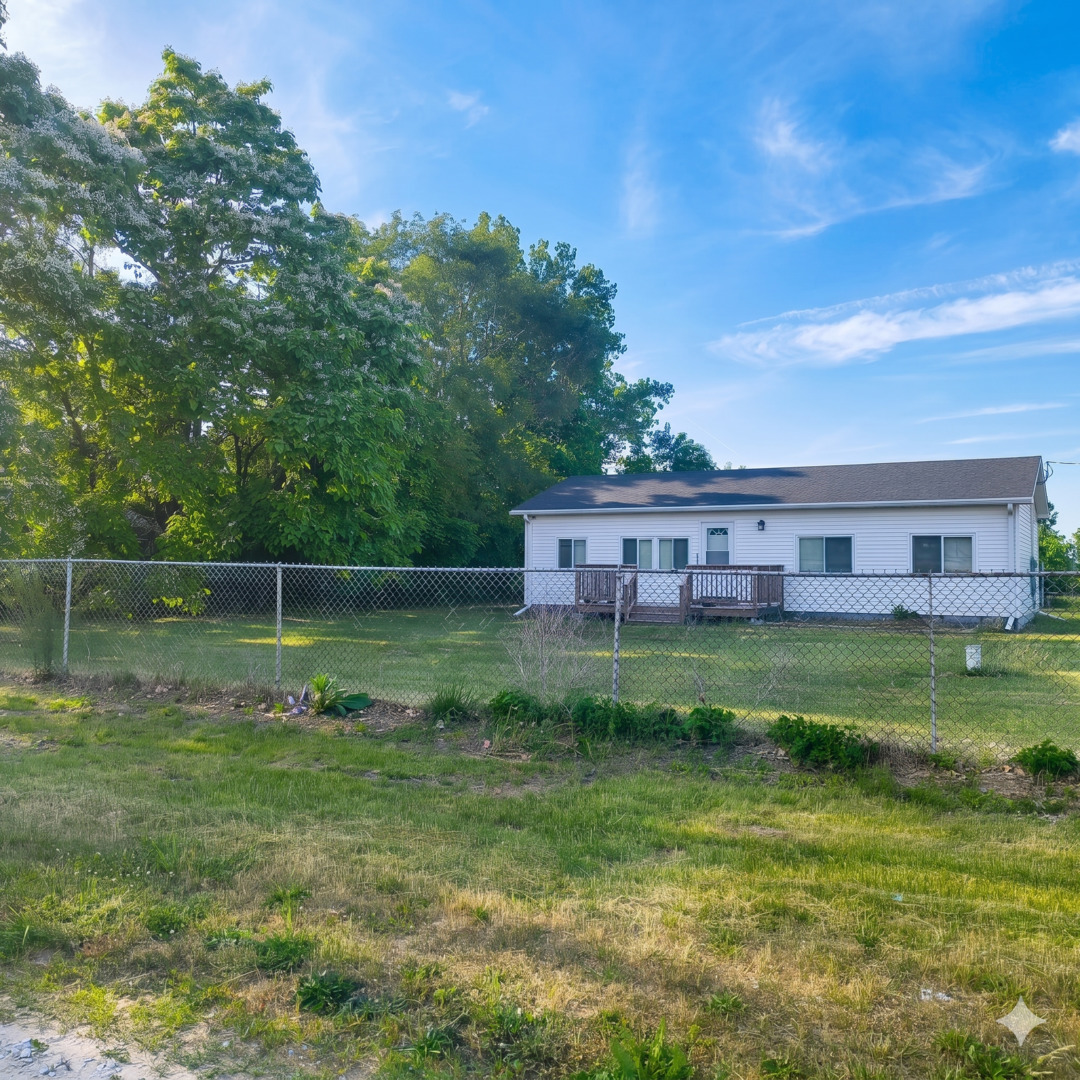 17611 E 4750s Road, Pembroke Twp, IL 60958