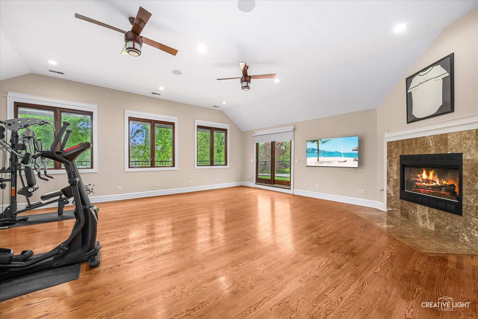 10S060 Clarendon Hills Road, Willowbrook, IL 60527