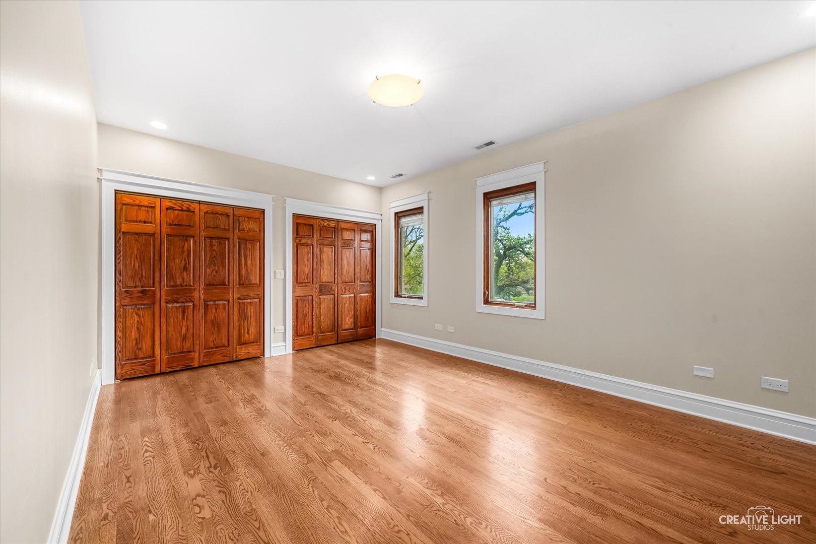 10S060 Clarendon Hills Road, Willowbrook, IL 60527