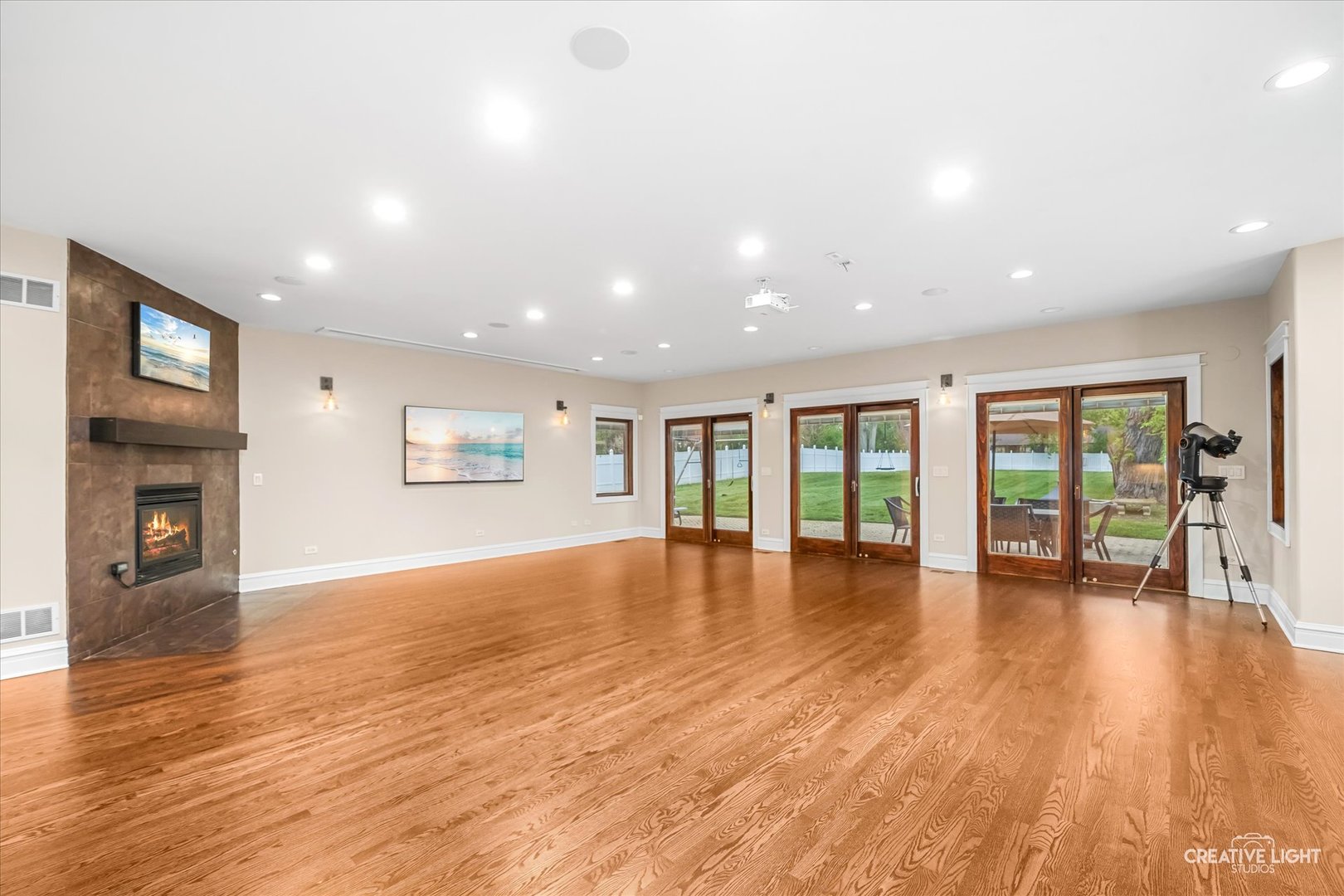 10S060 Clarendon Hills Road, Willowbrook, IL 60527