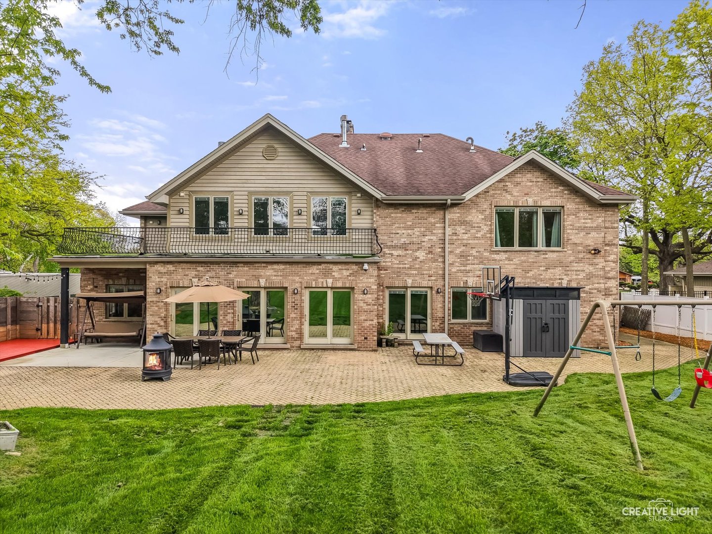 10S060 Clarendon Hills Road, Willowbrook, IL 60527