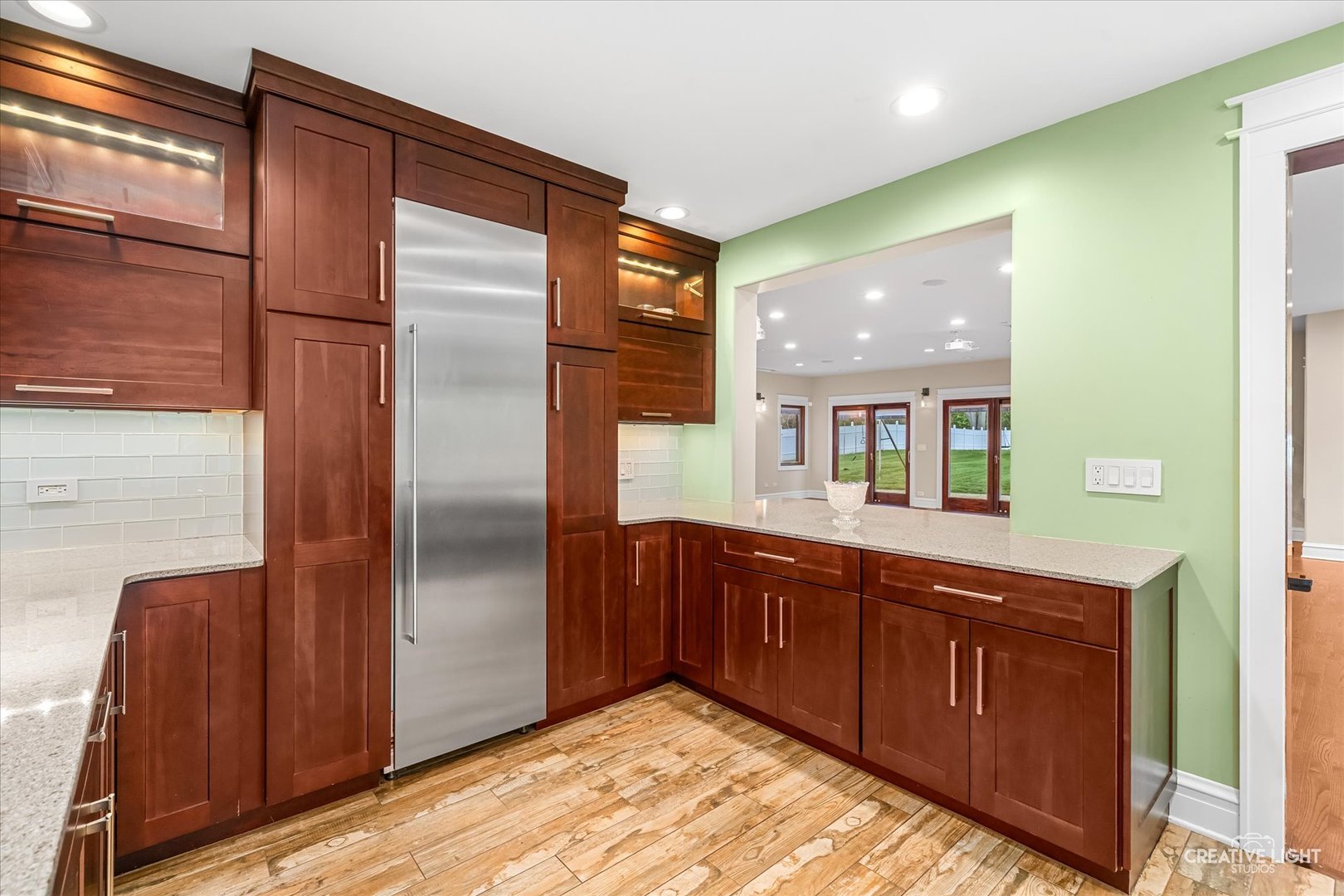 10S060 Clarendon Hills Road, Willowbrook, IL 60527