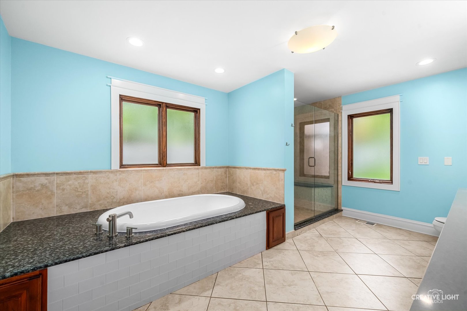 10S060 Clarendon Hills Road, Willowbrook, IL 60527