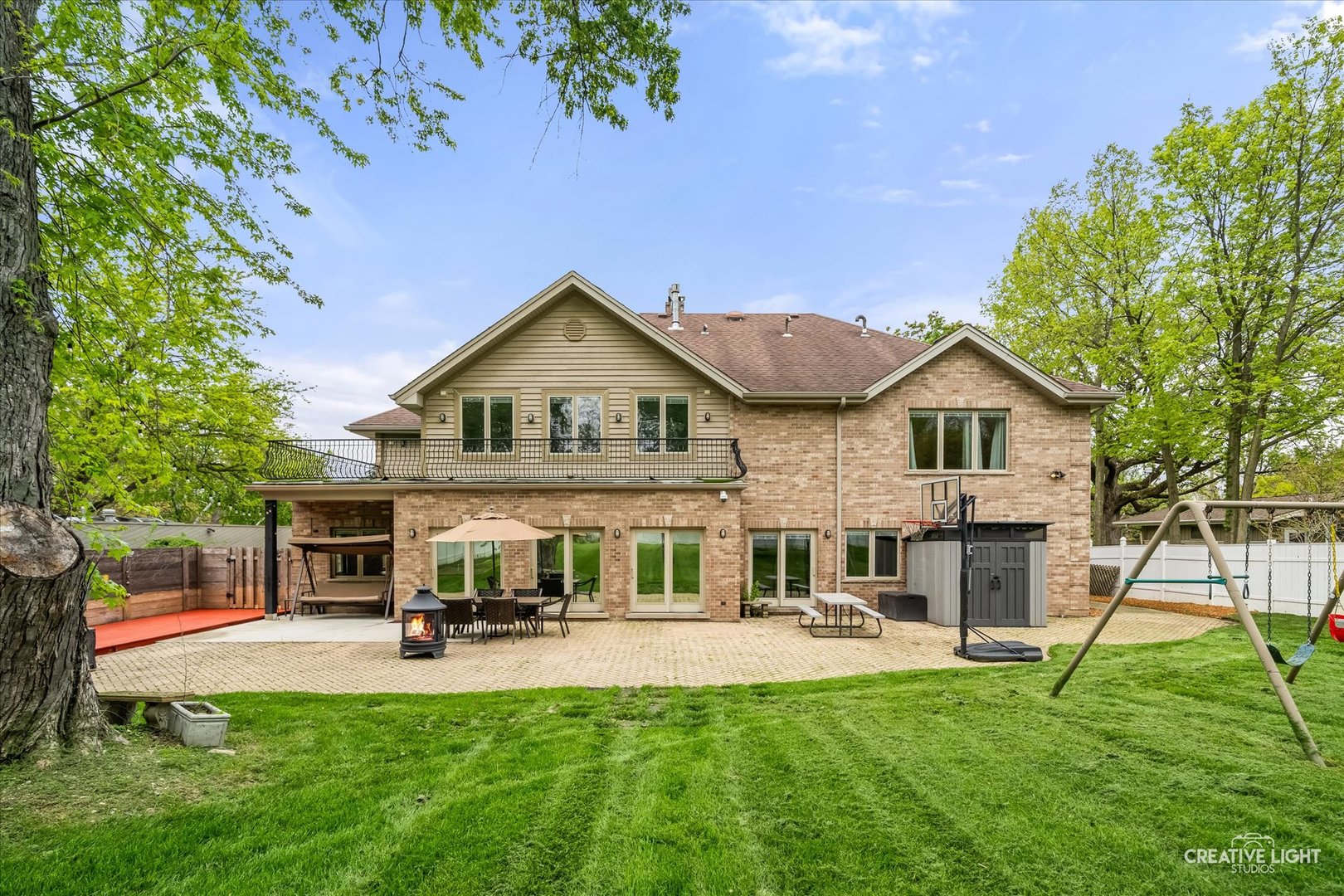 10S060 Clarendon Hills Road, Willowbrook, IL 60527