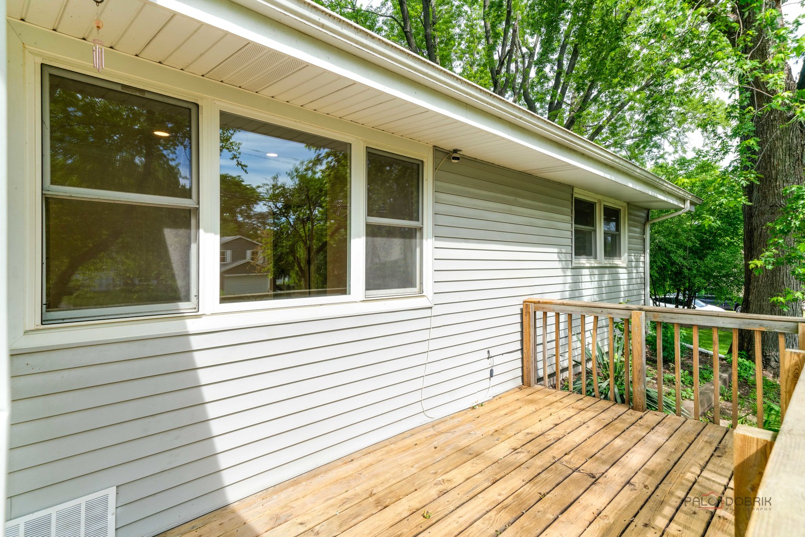 200 S Beck Road, Lindenhurst, IL 60046
