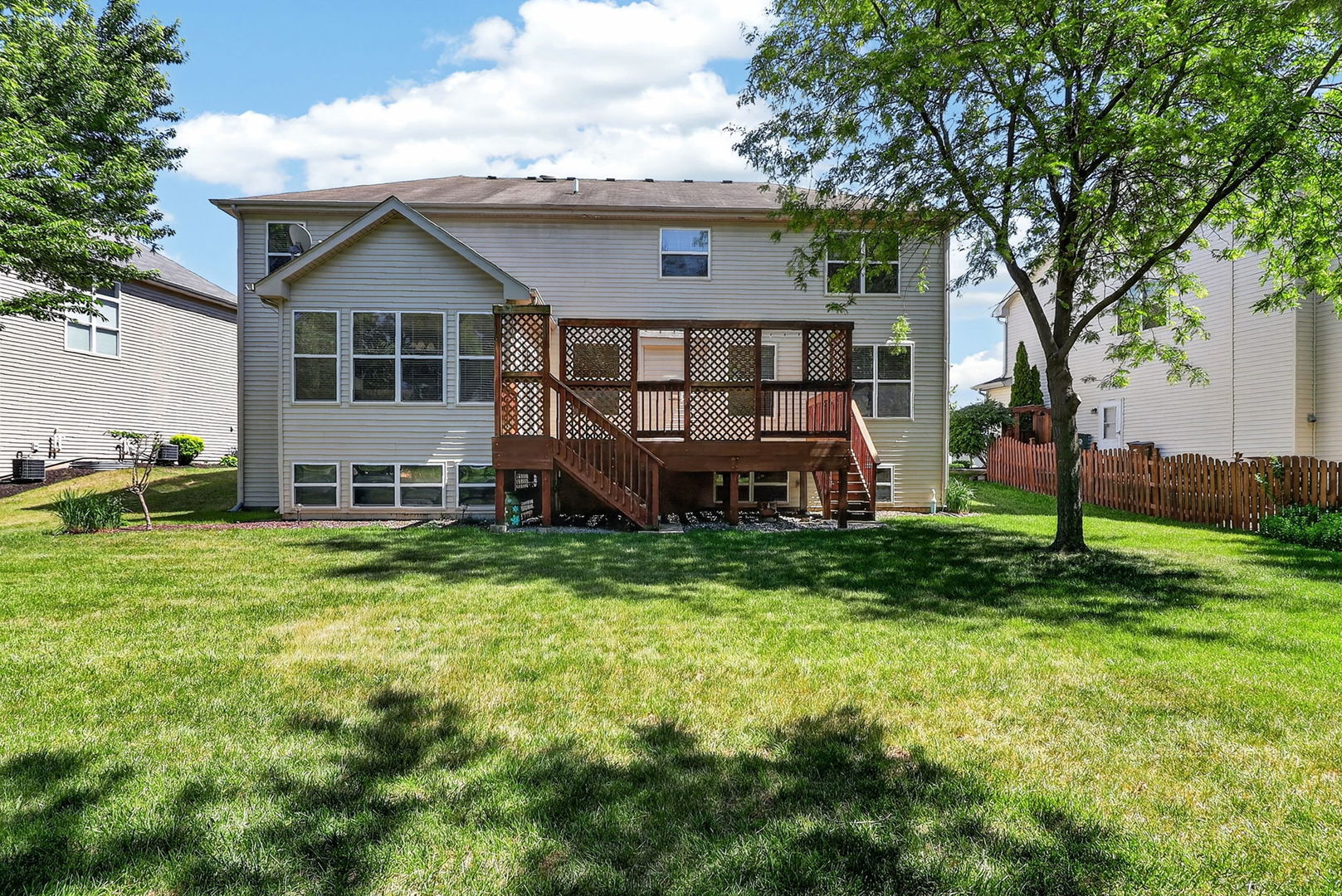 607 Mansfield Way, Oswego, IL 60543