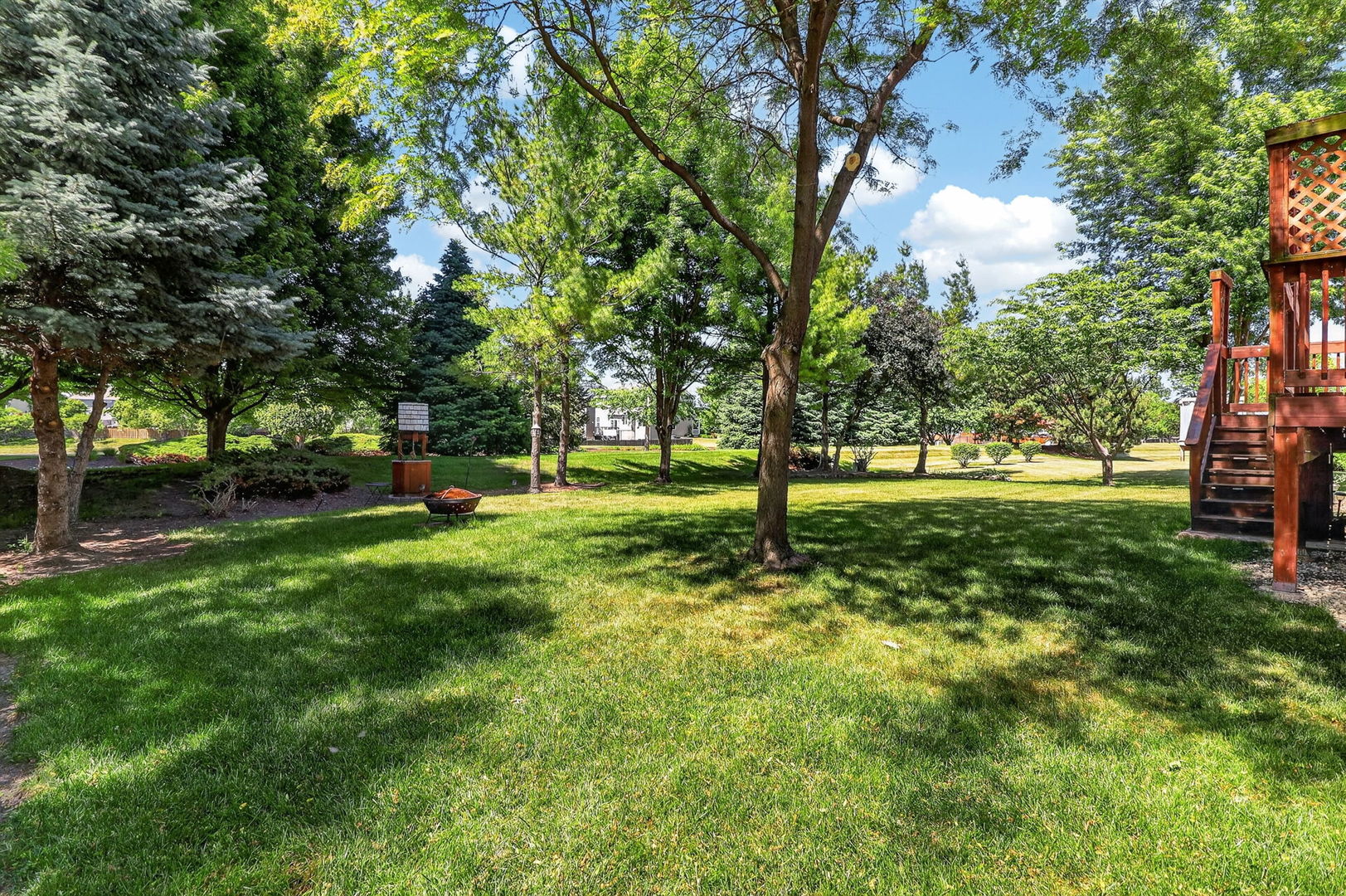 607 Mansfield Way, Oswego, IL 60543